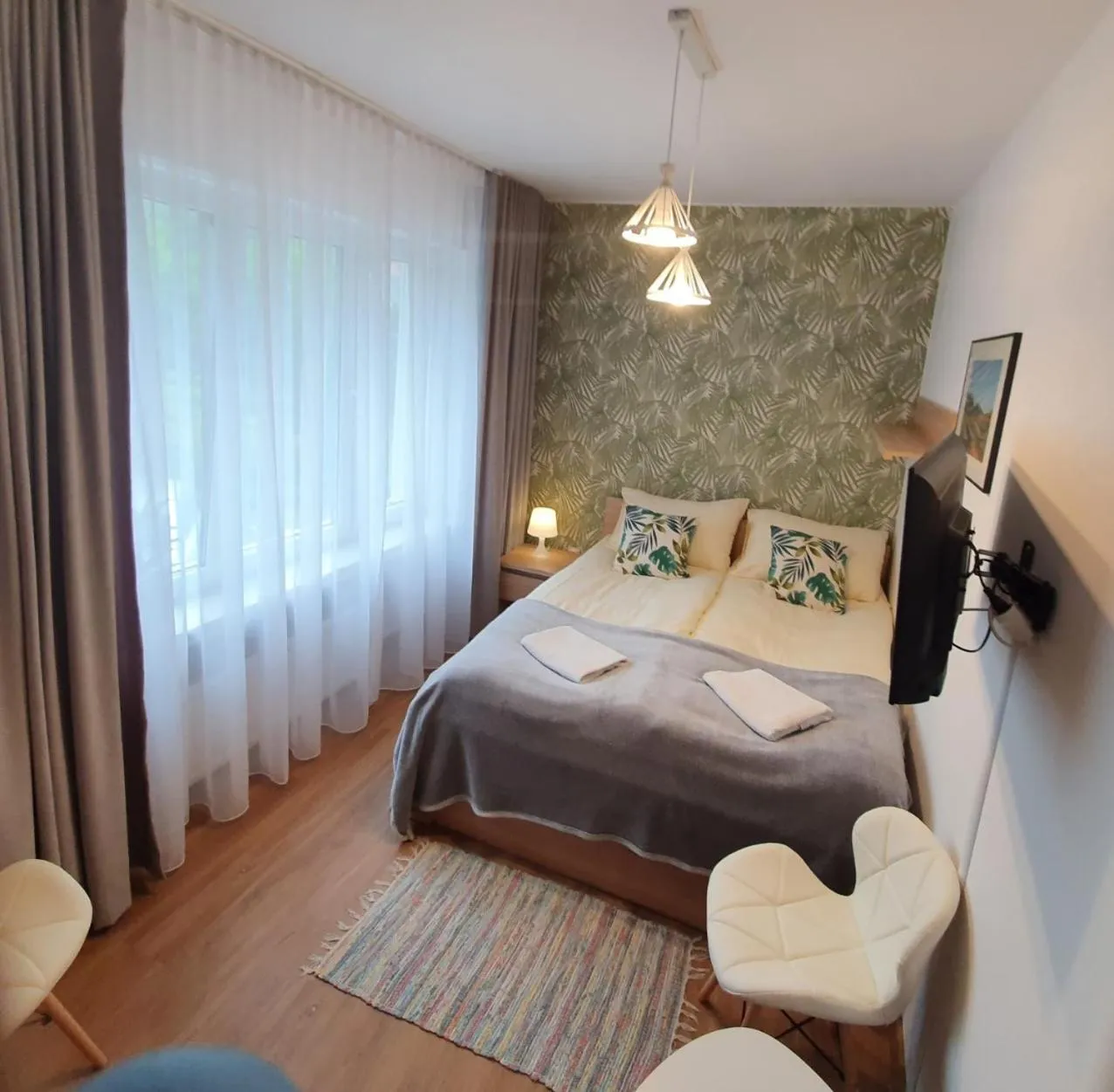 Text overlay, Bed in Willa Biały Domek