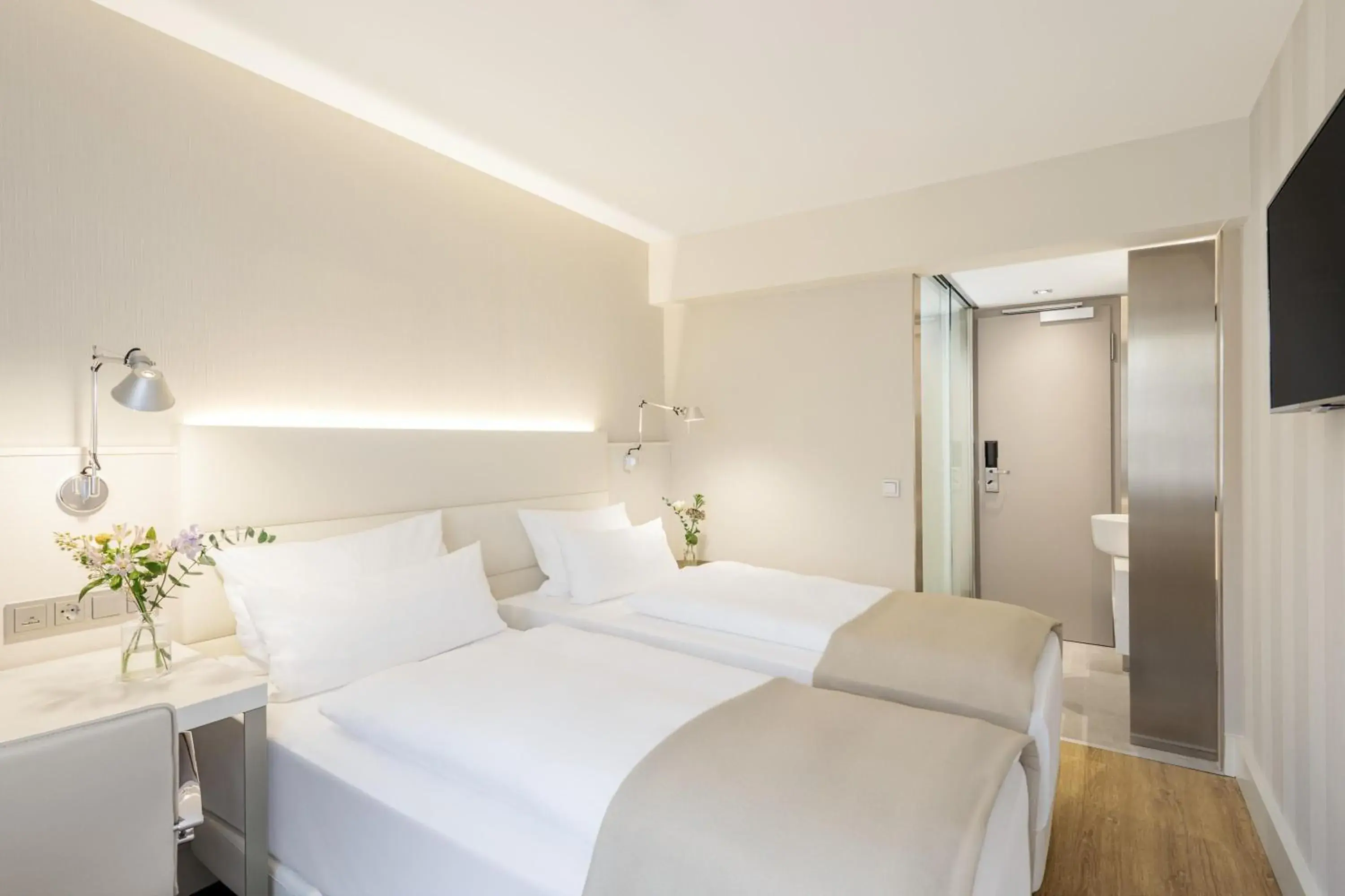 Standard Room in NH Hamburg Mitte Standard Room in NH Hamburg Mitte