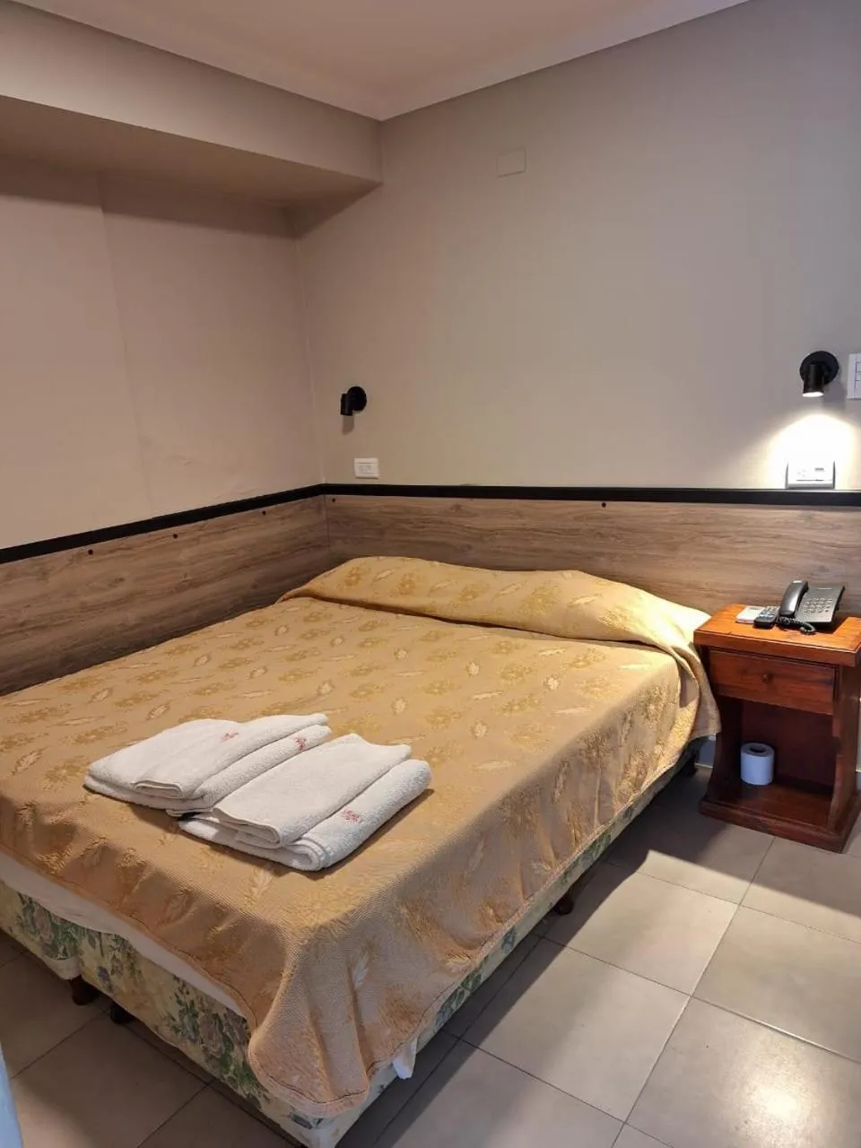 Bed in Hotel Marilian II