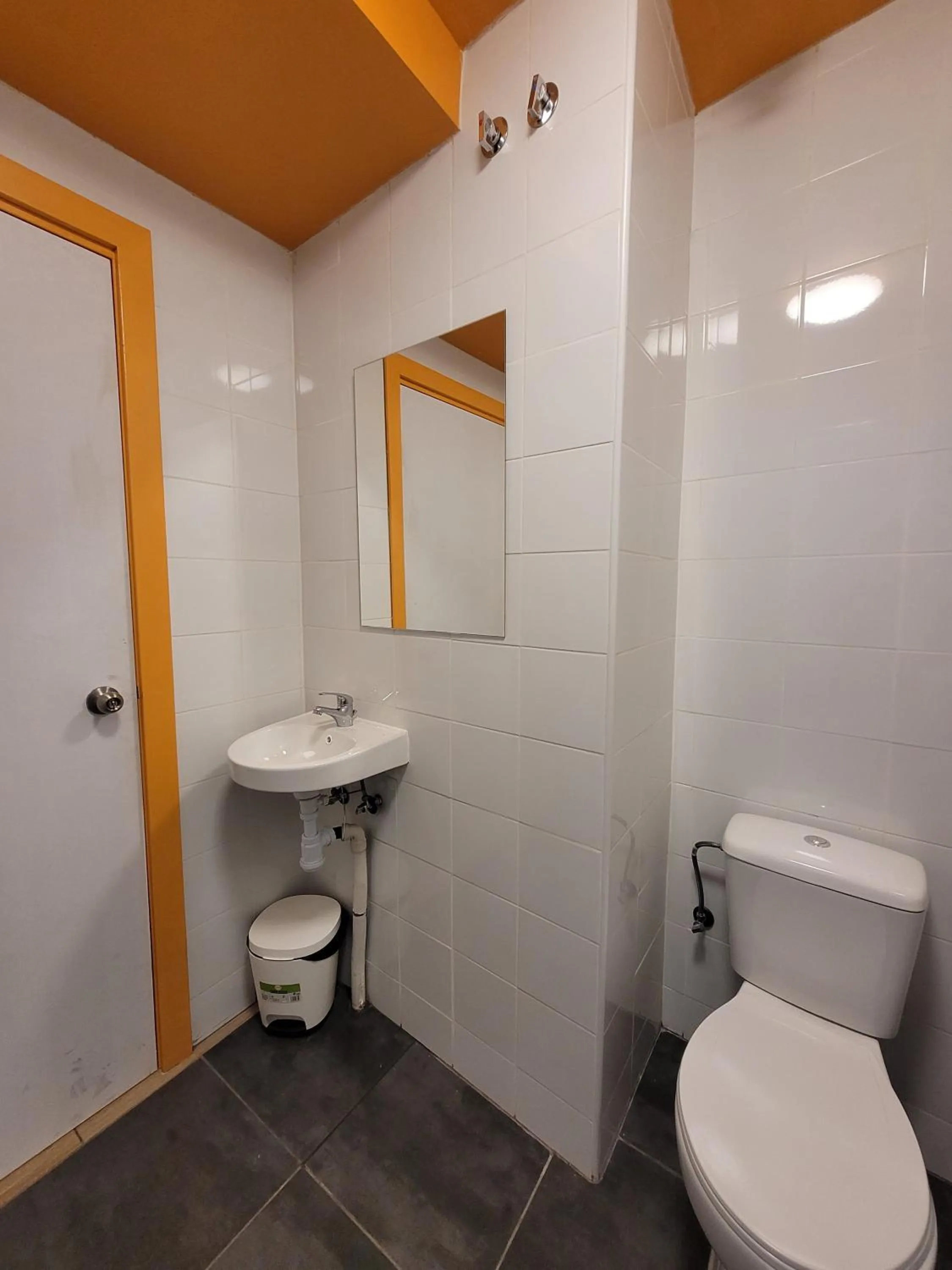 Toilet in Arc House Gracia