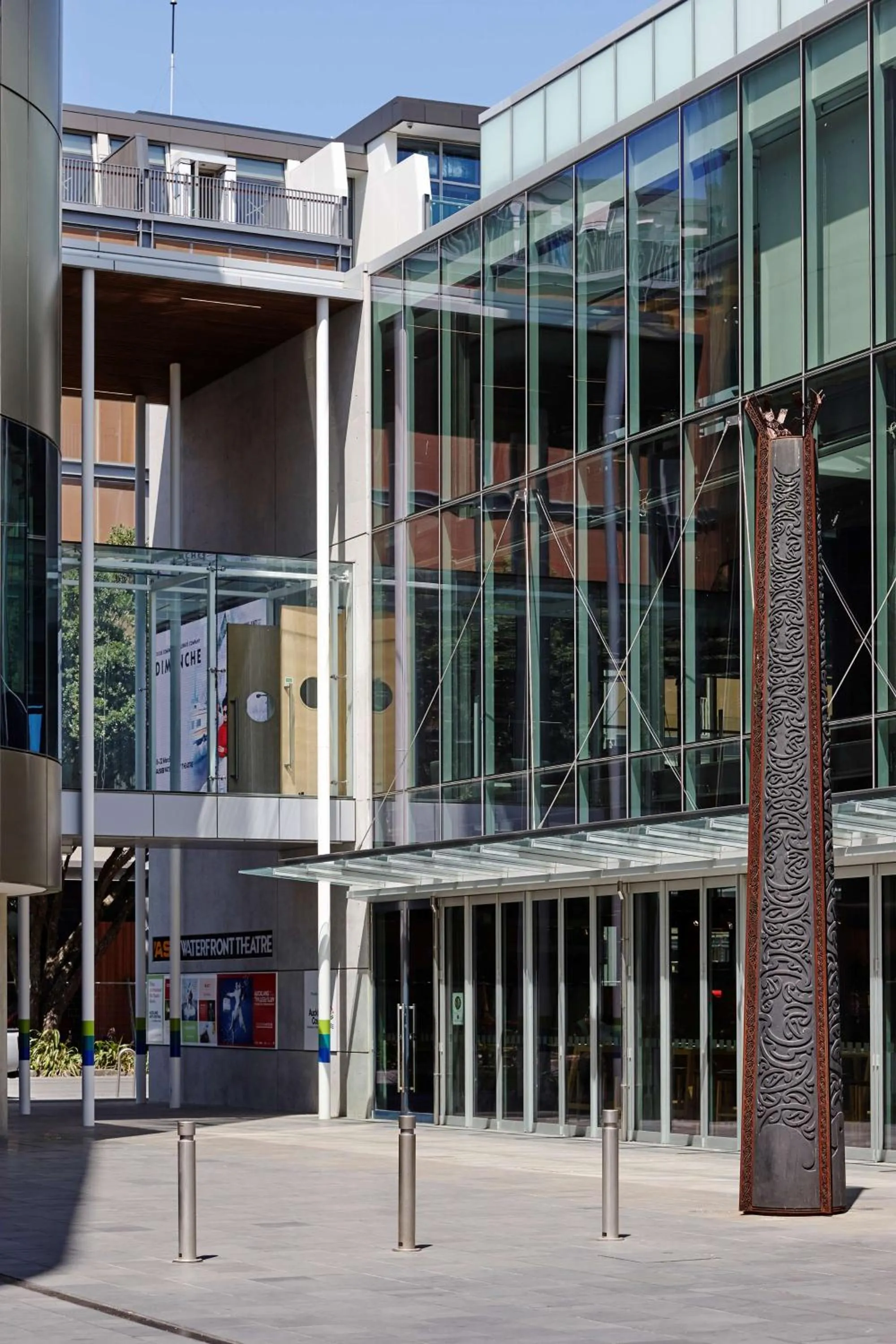 Photo of the whole room in Travelodge Hotel Auckland Wynyard Quarter