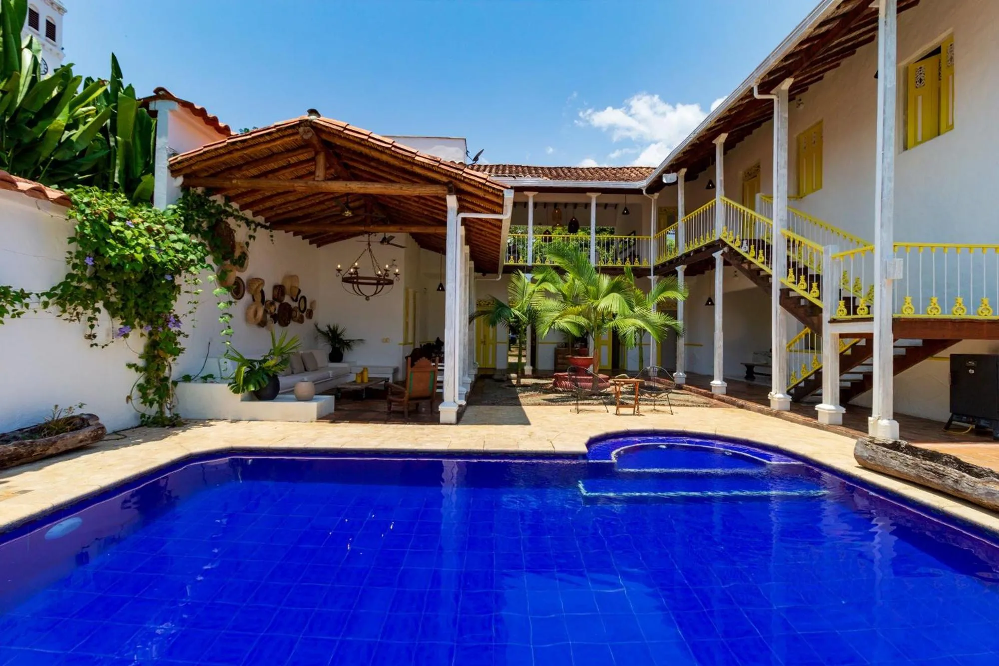 Swimming pool in Hotel Boutique Fundadores en Cauca Viejo