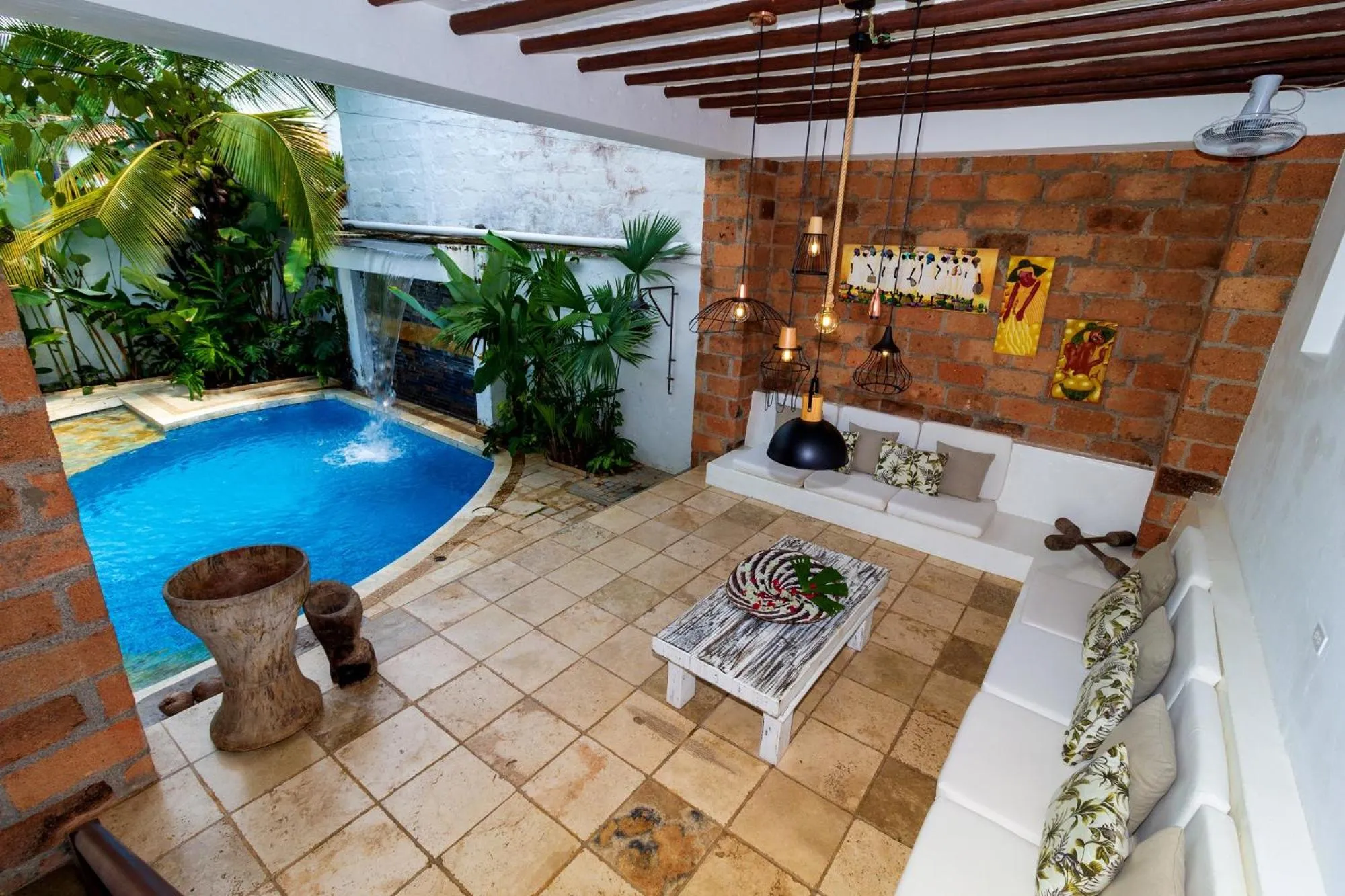 Swimming pool in Hotel Boutique Fundadores en Cauca Viejo