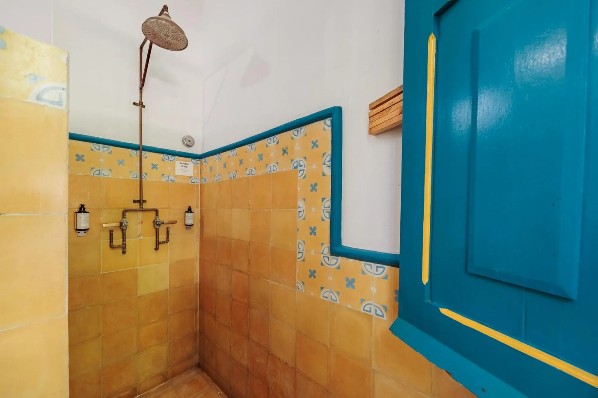 Shower in Hotel Boutique Fundadores en Cauca Viejo