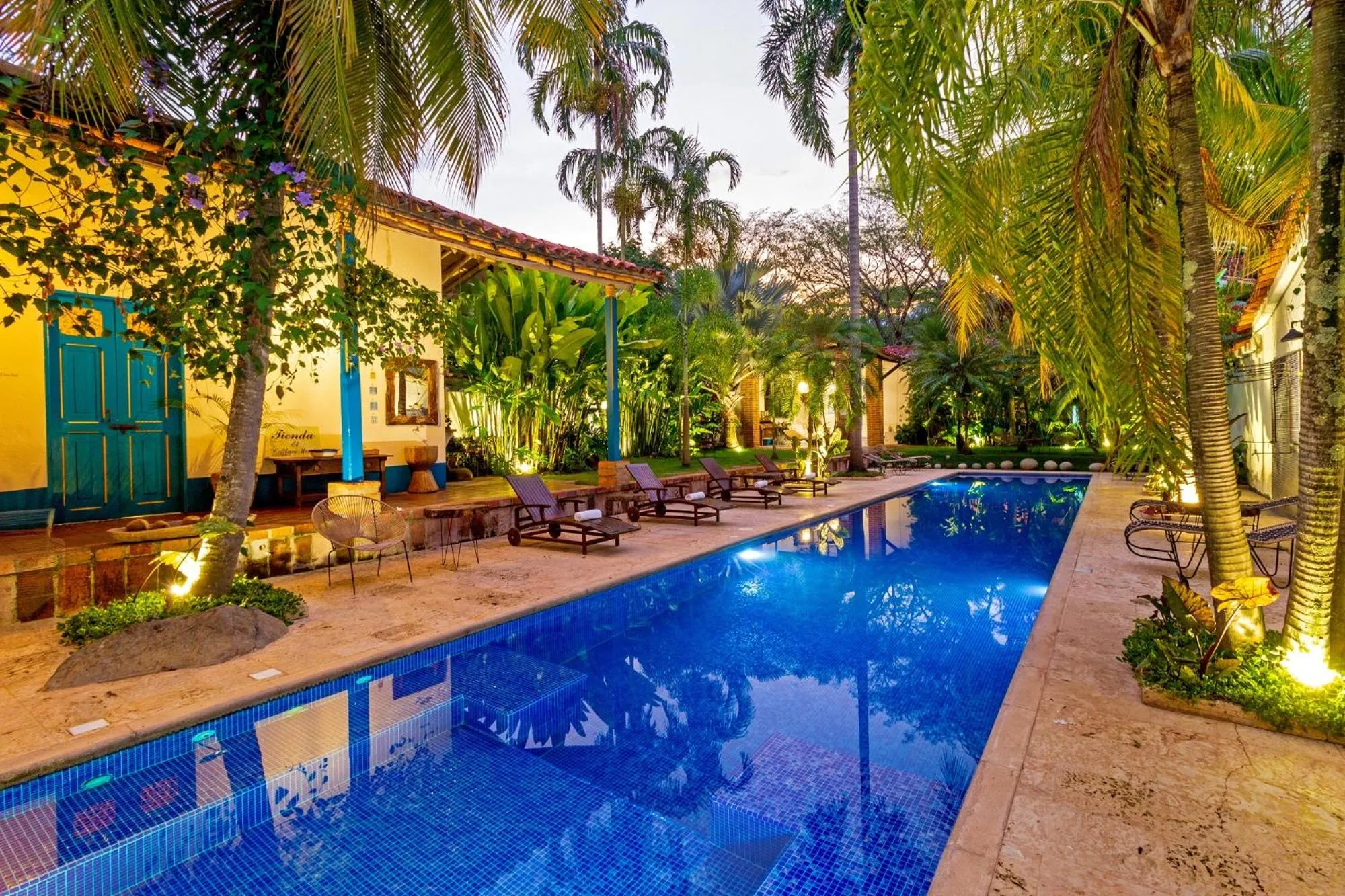 Swimming pool in Hotel Boutique Fundadores en Cauca Viejo