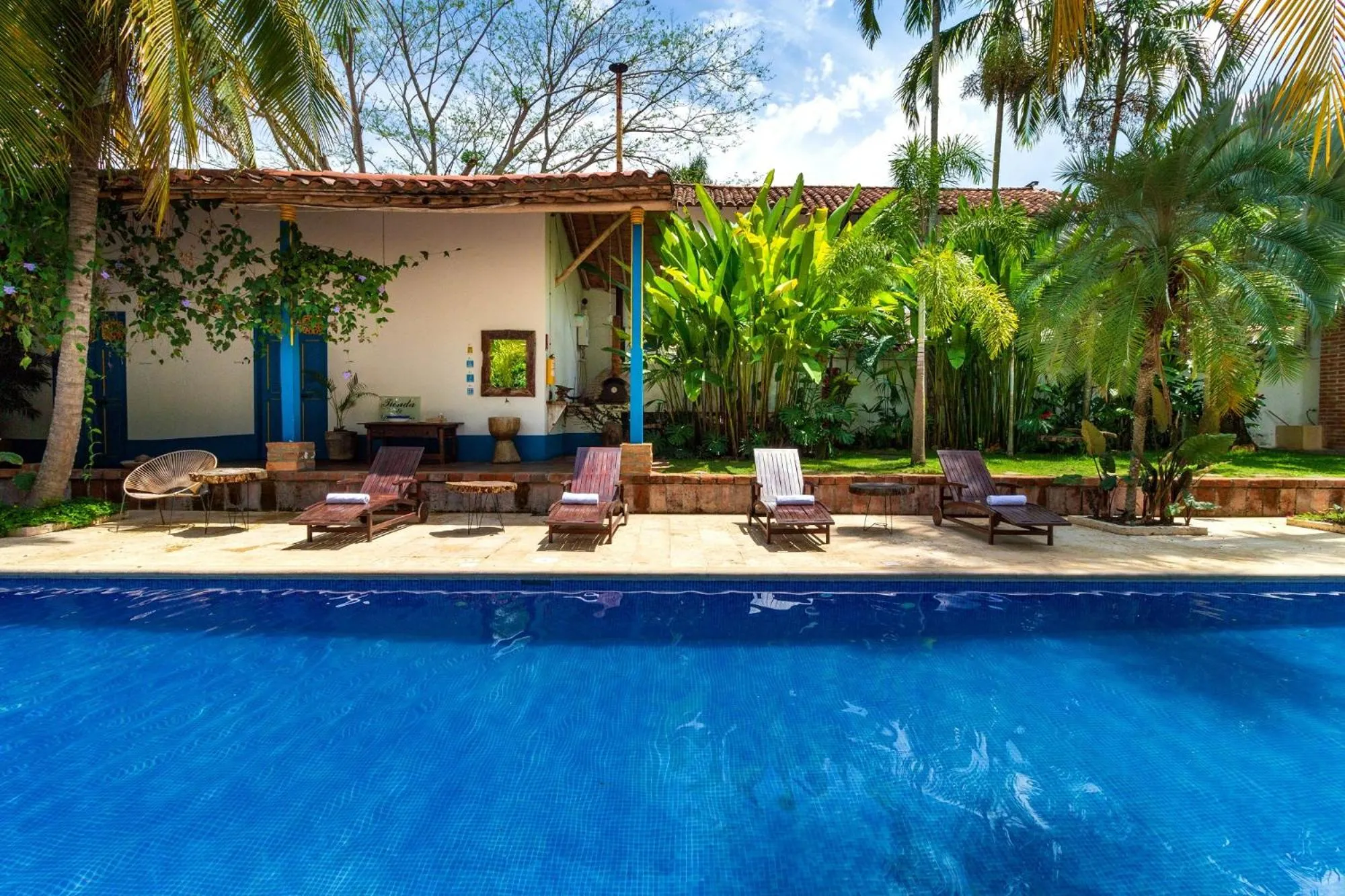 Swimming pool in Hotel Boutique Fundadores en Cauca Viejo