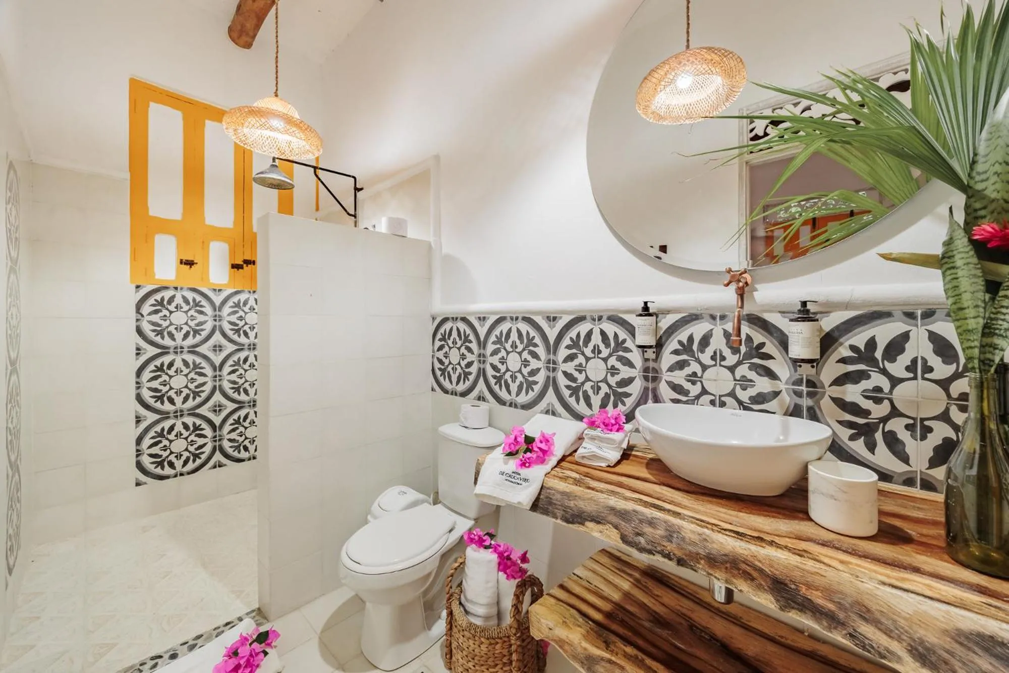 Shower in Hotel Boutique Fundadores en Cauca Viejo