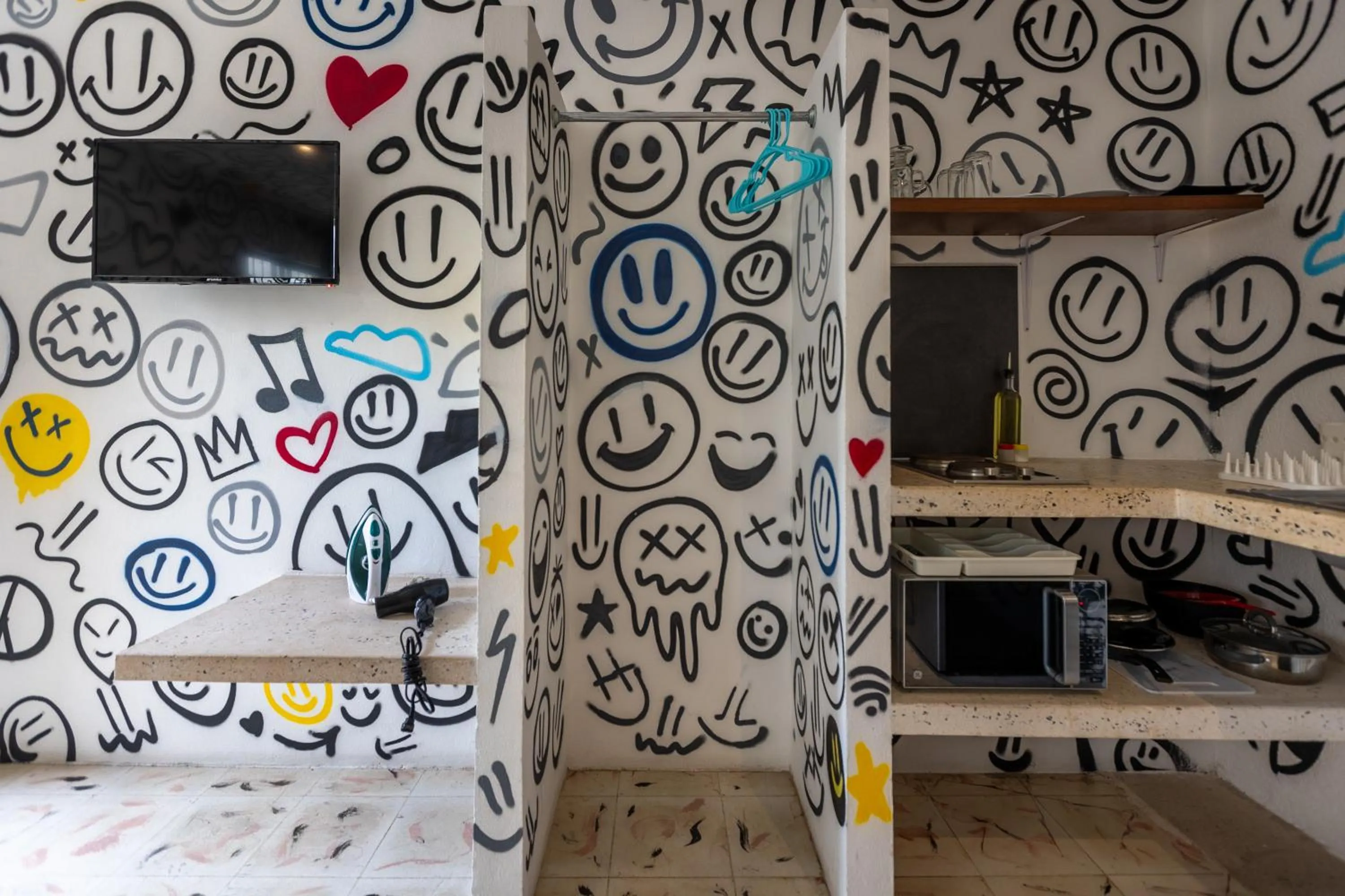 TV and multimedia in Art Studios