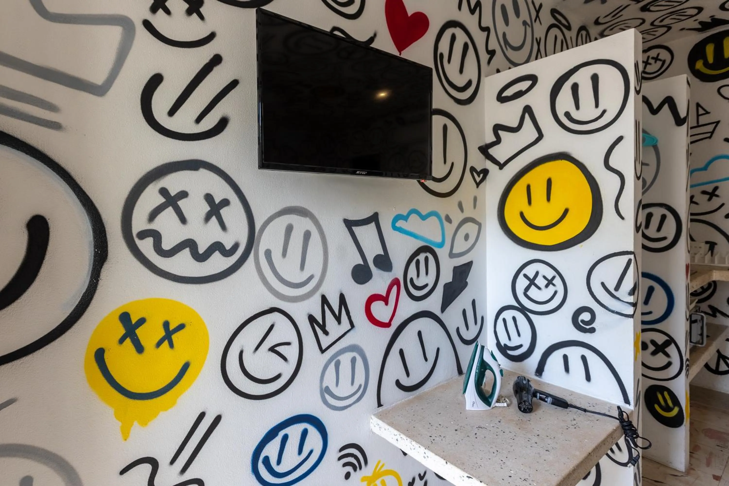 TV and multimedia in Art Studios