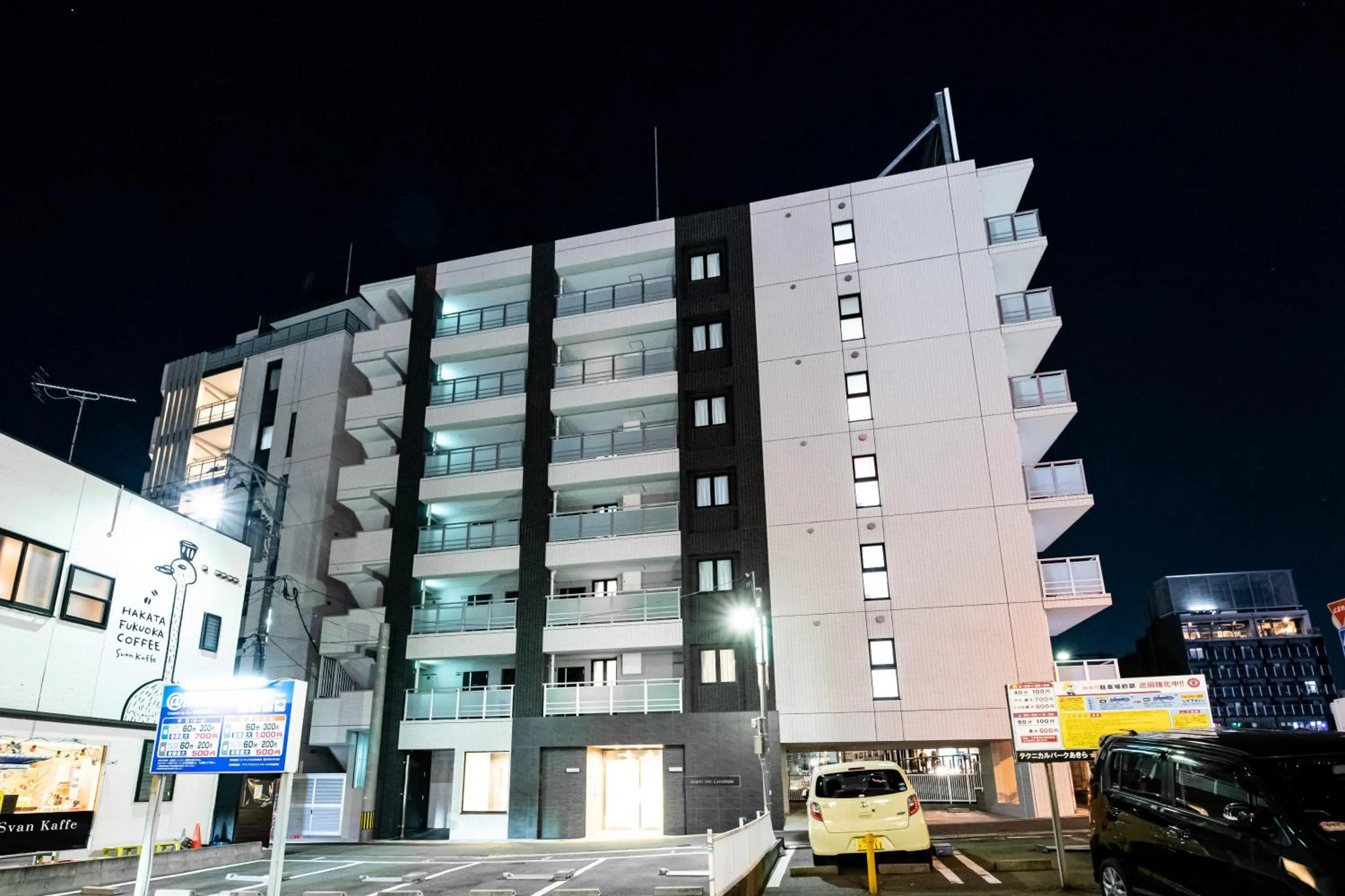 Property building in Grand Inn Canalside