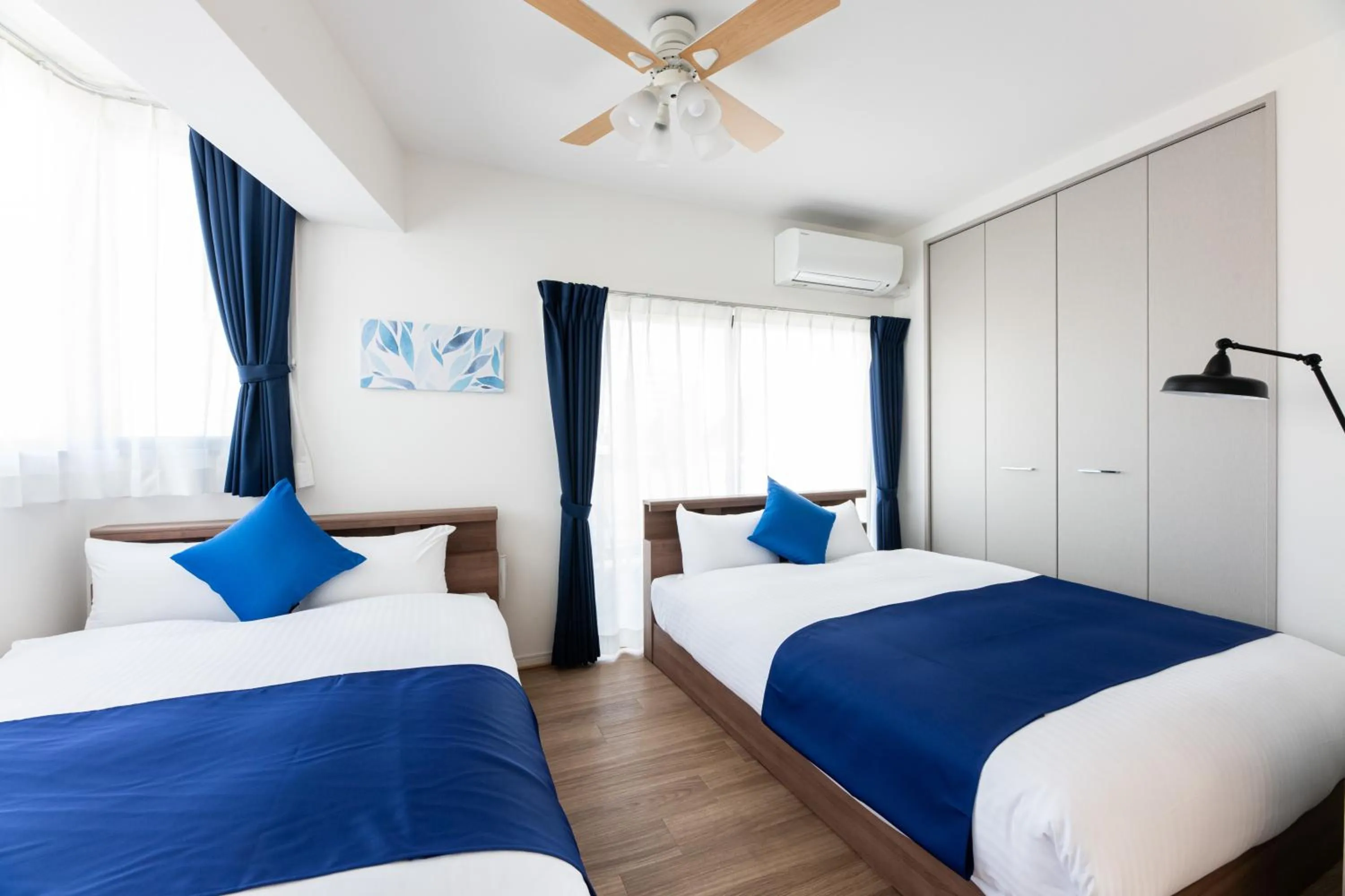 Bed in Grand Inn Canalside