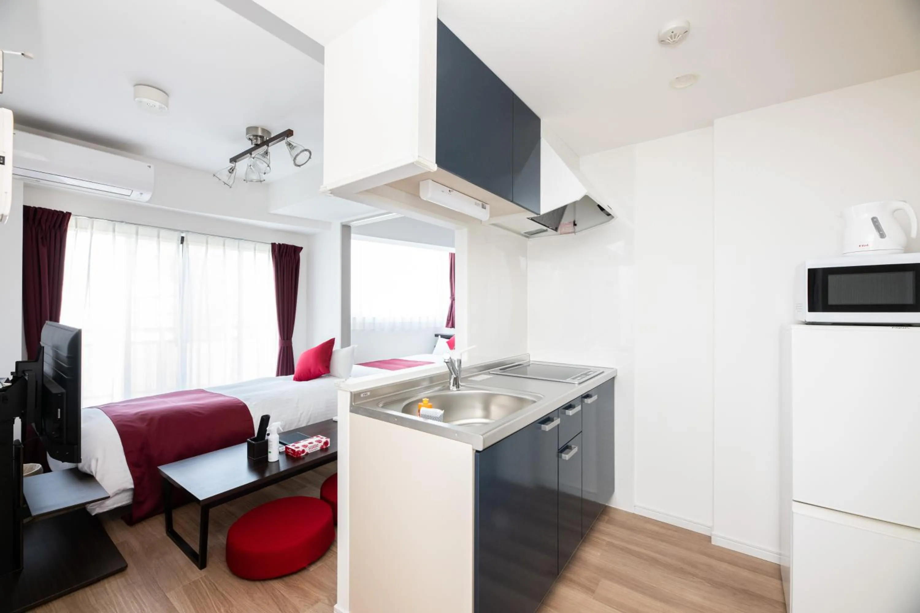 Communal lounge/ TV room in Grand Inn Canalside