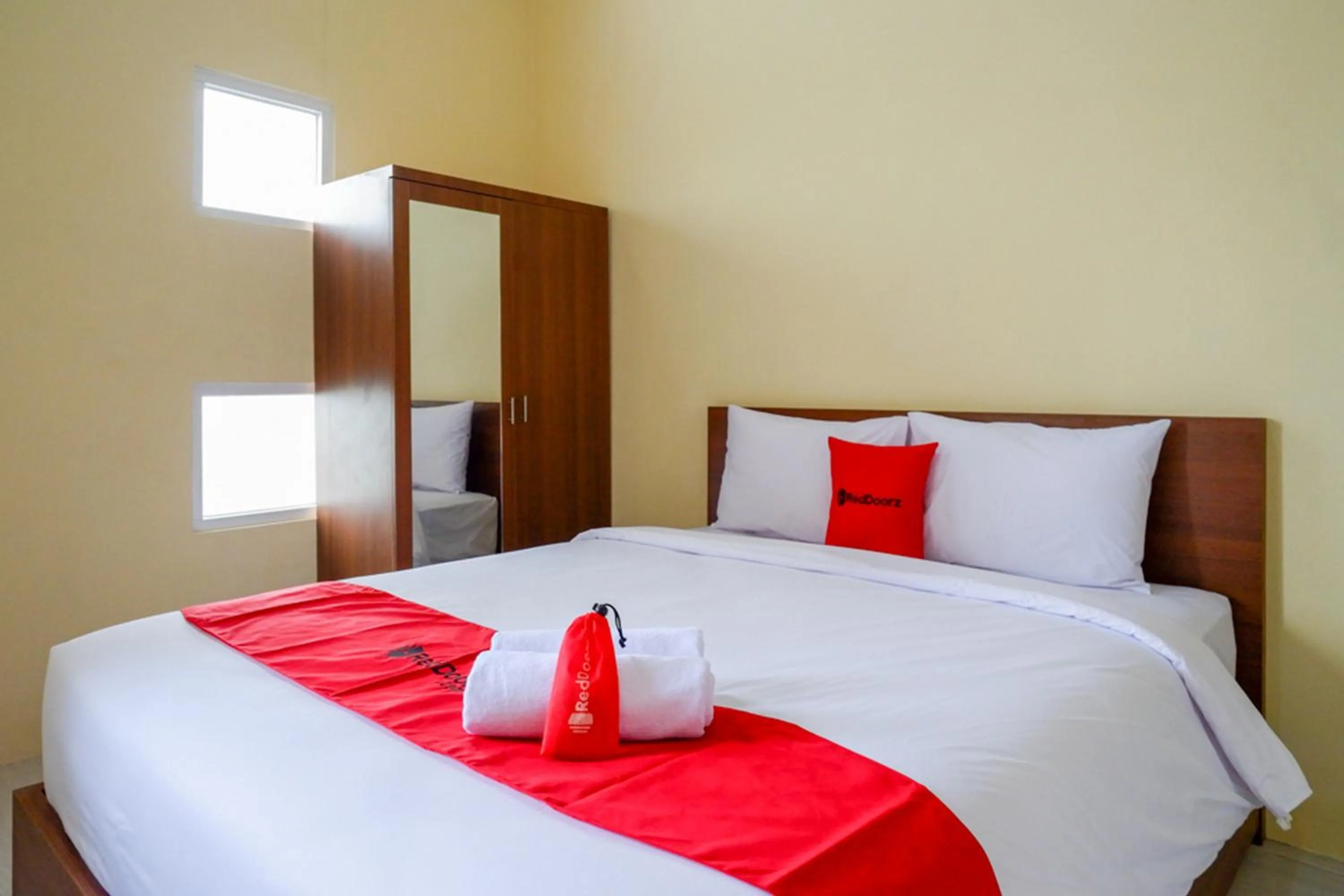 RedDoorz near Graha Saba Buana Solo