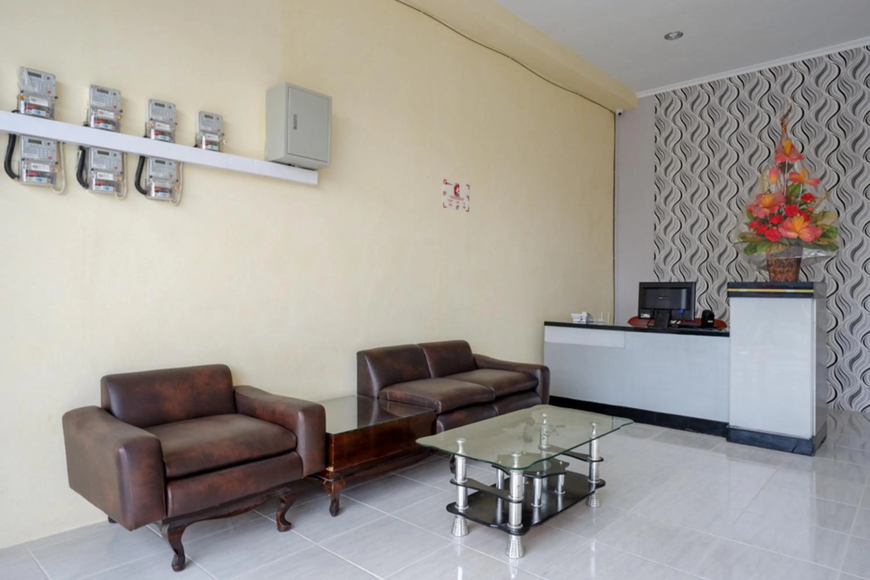 RedDoorz near Graha Saba Buana Solo