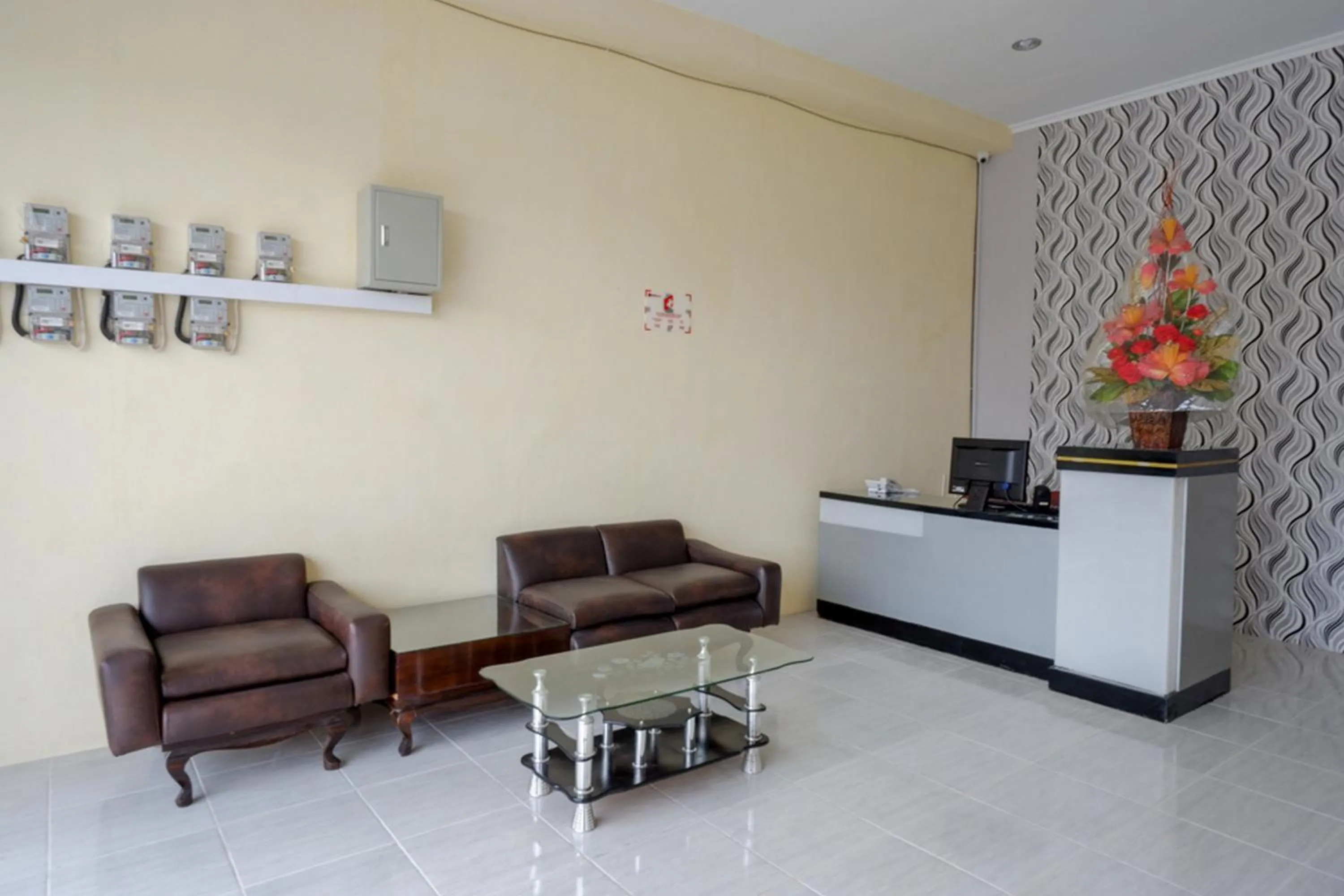 RedDoorz near Graha Saba Buana Solo