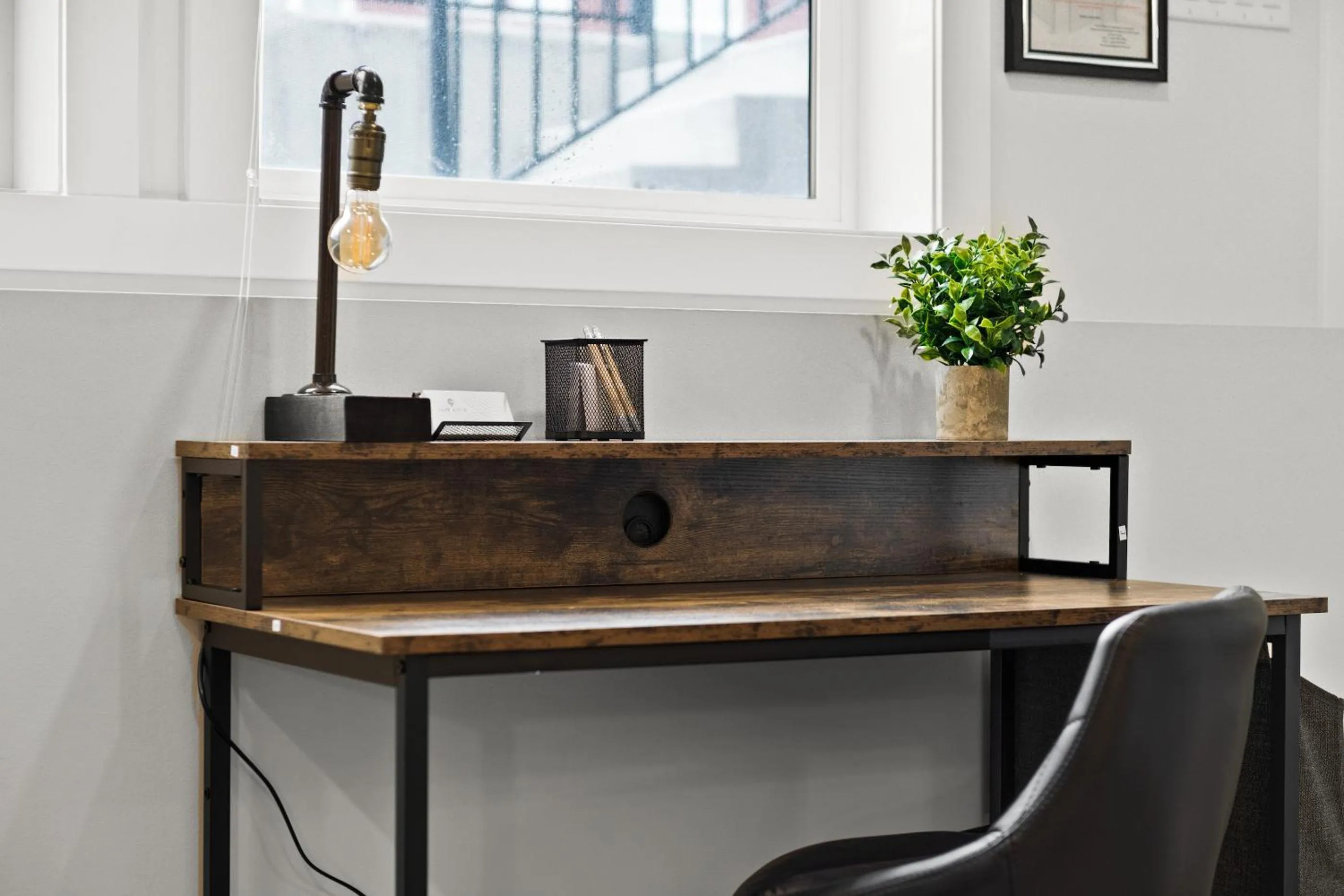 Business facilities in GLOBALSTAY New Apartments in Cranbrook Free street parking