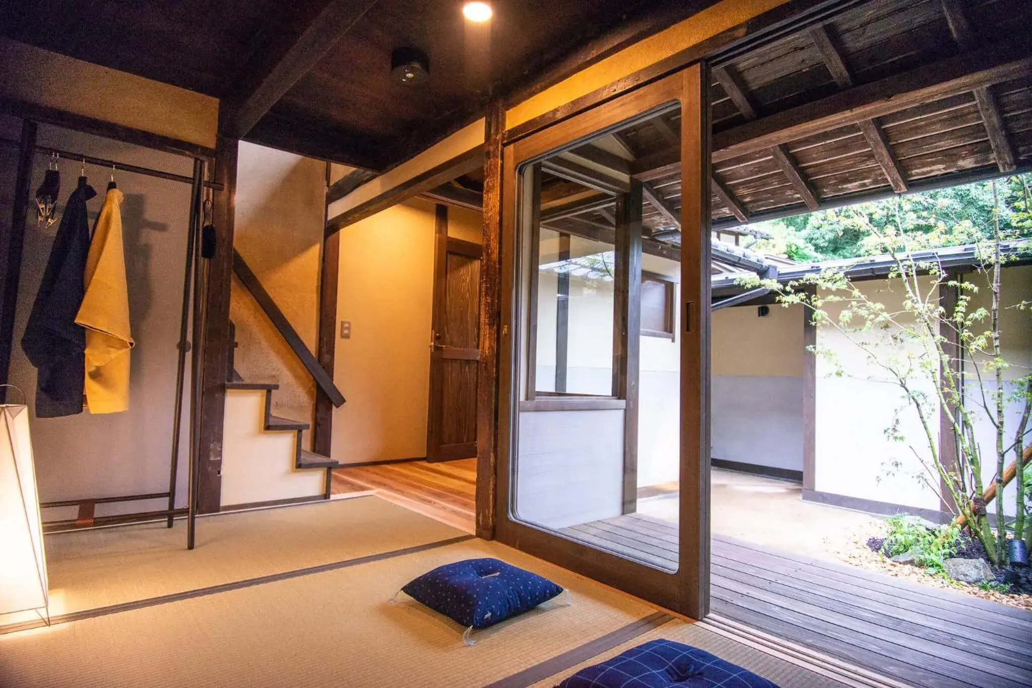 Photo of the whole room in NIPPONIA HOTEL Ozu Castle Town Photo of the whole room in NIPPONIA HOTEL Ozu Castle Town