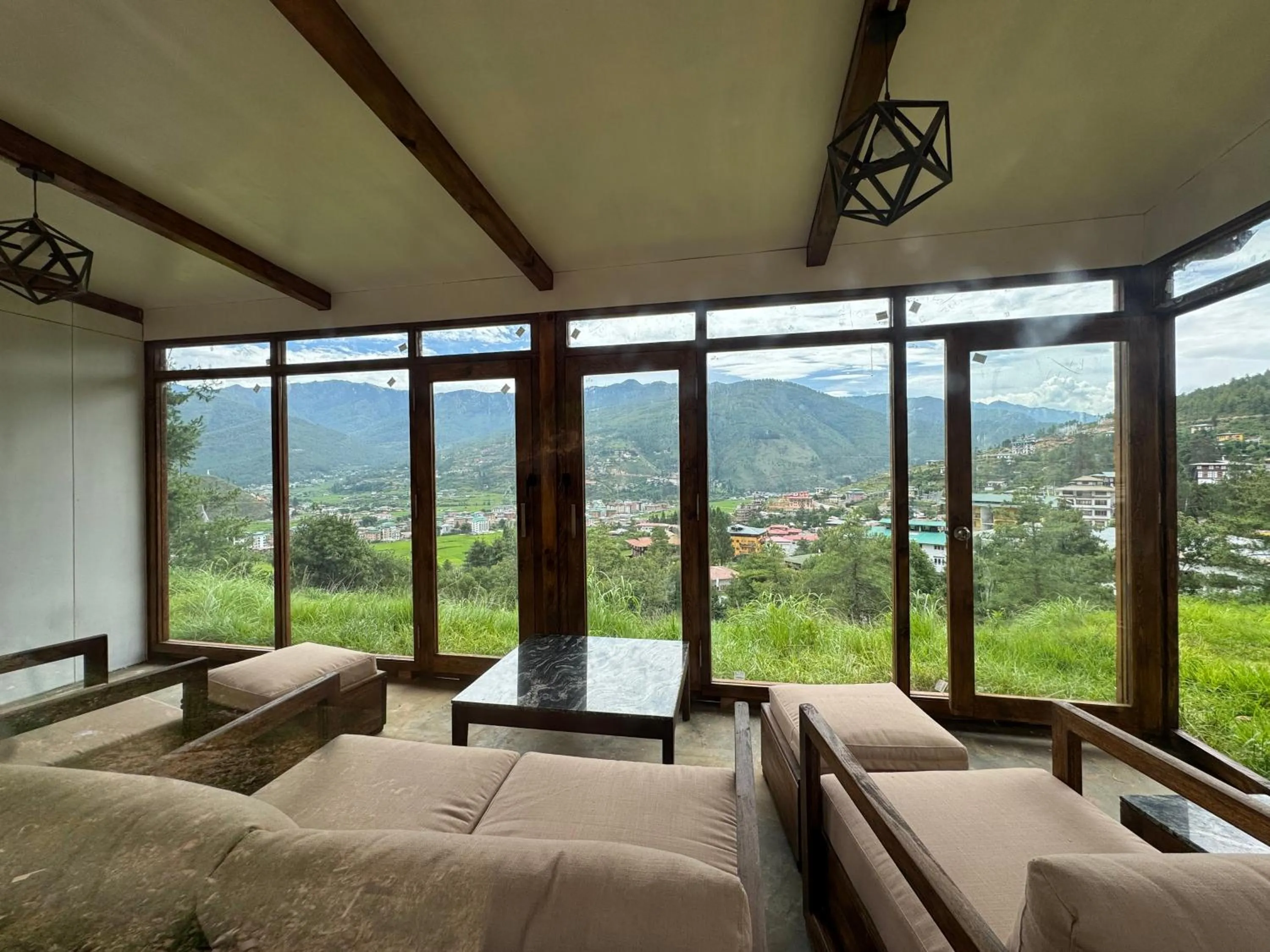 Bed in Dzi Pema