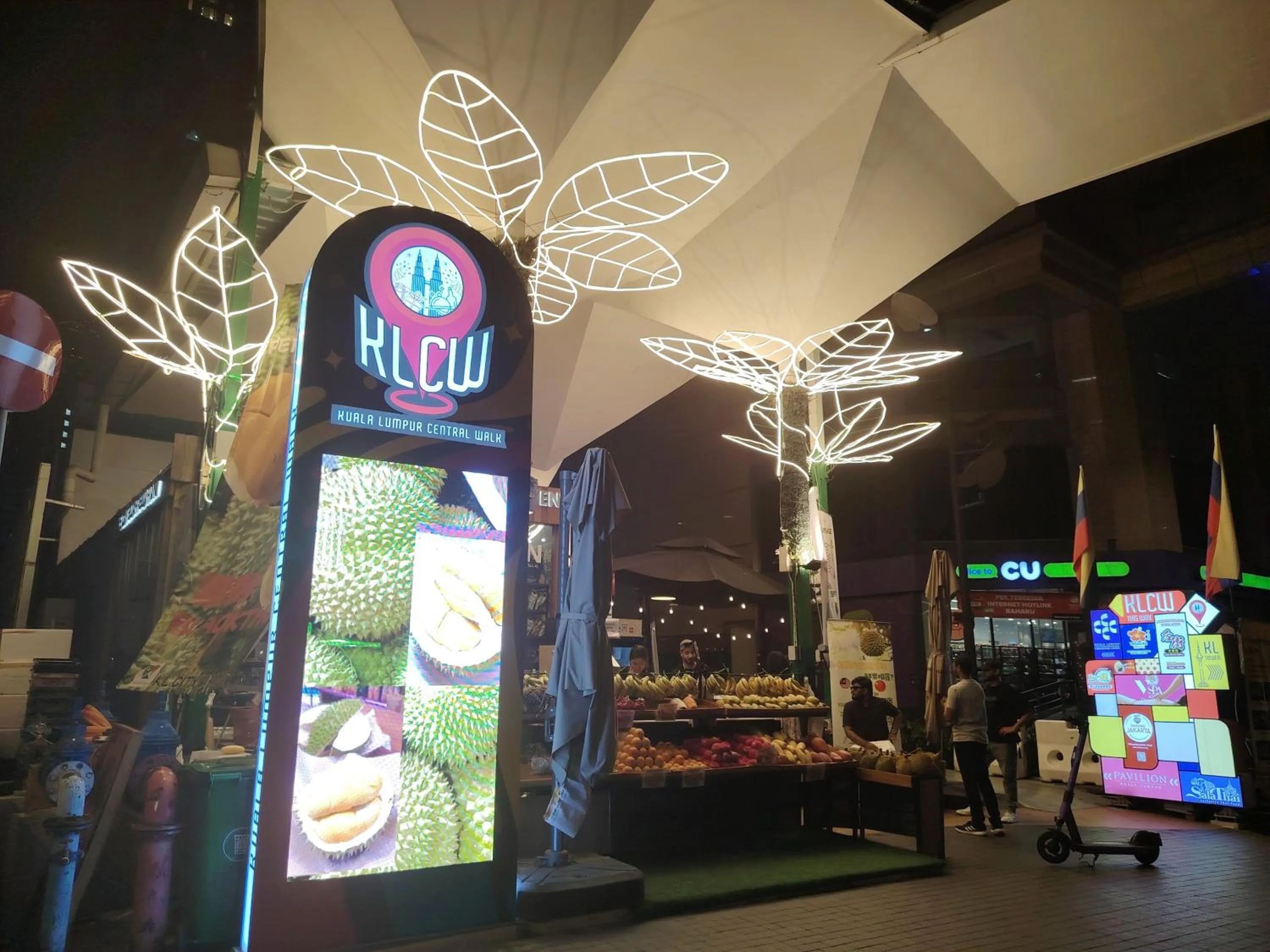 Restaurant/places to eat in Cormar Suites Kuala Lumpur