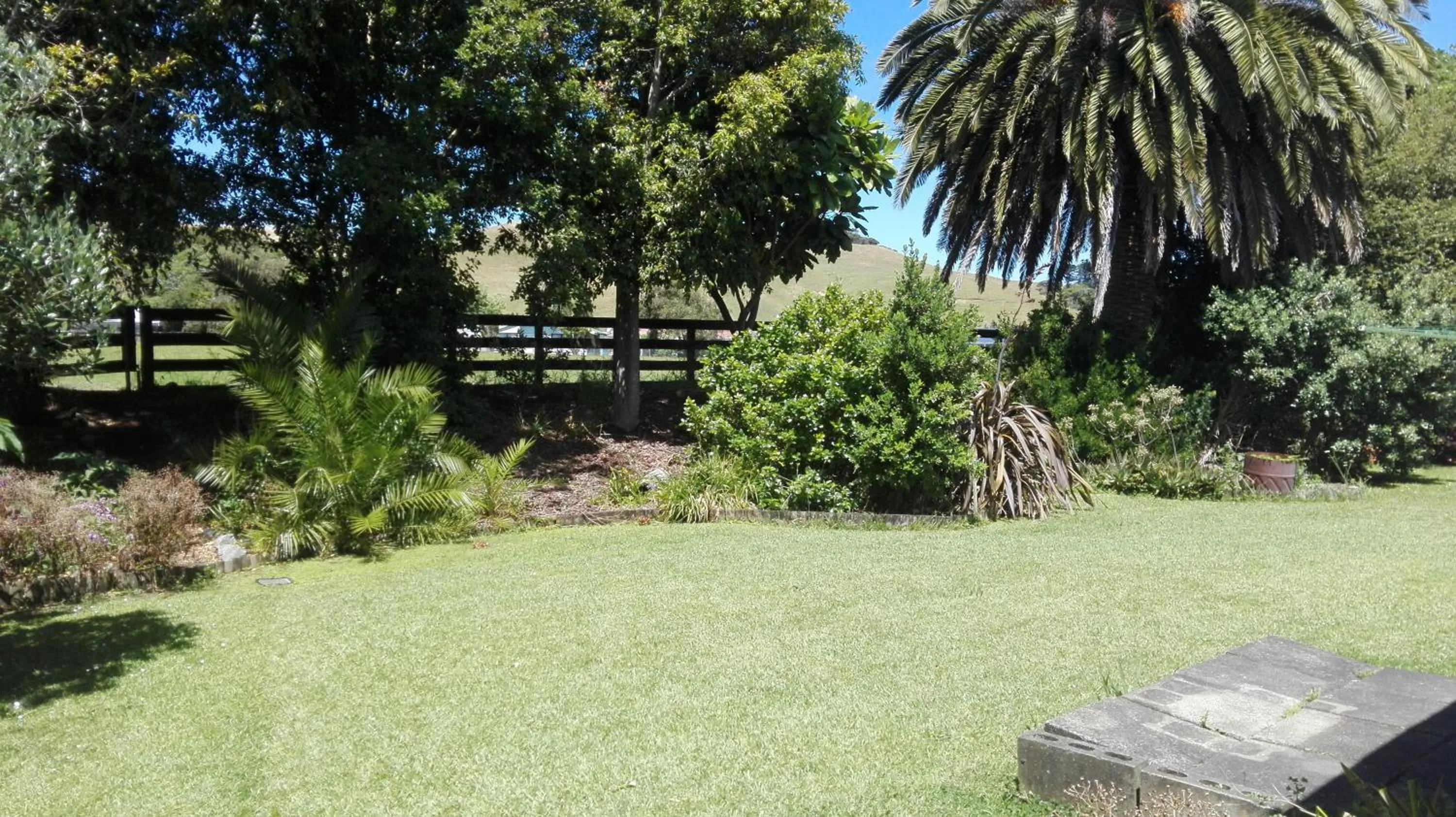 Garden in Waters Edge B&B