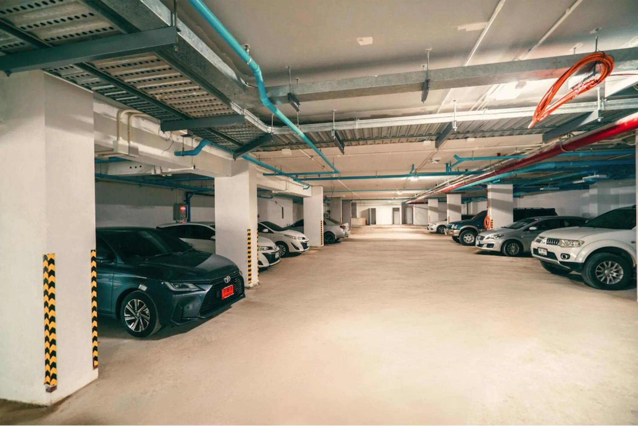 Parking in Wekata Luxury