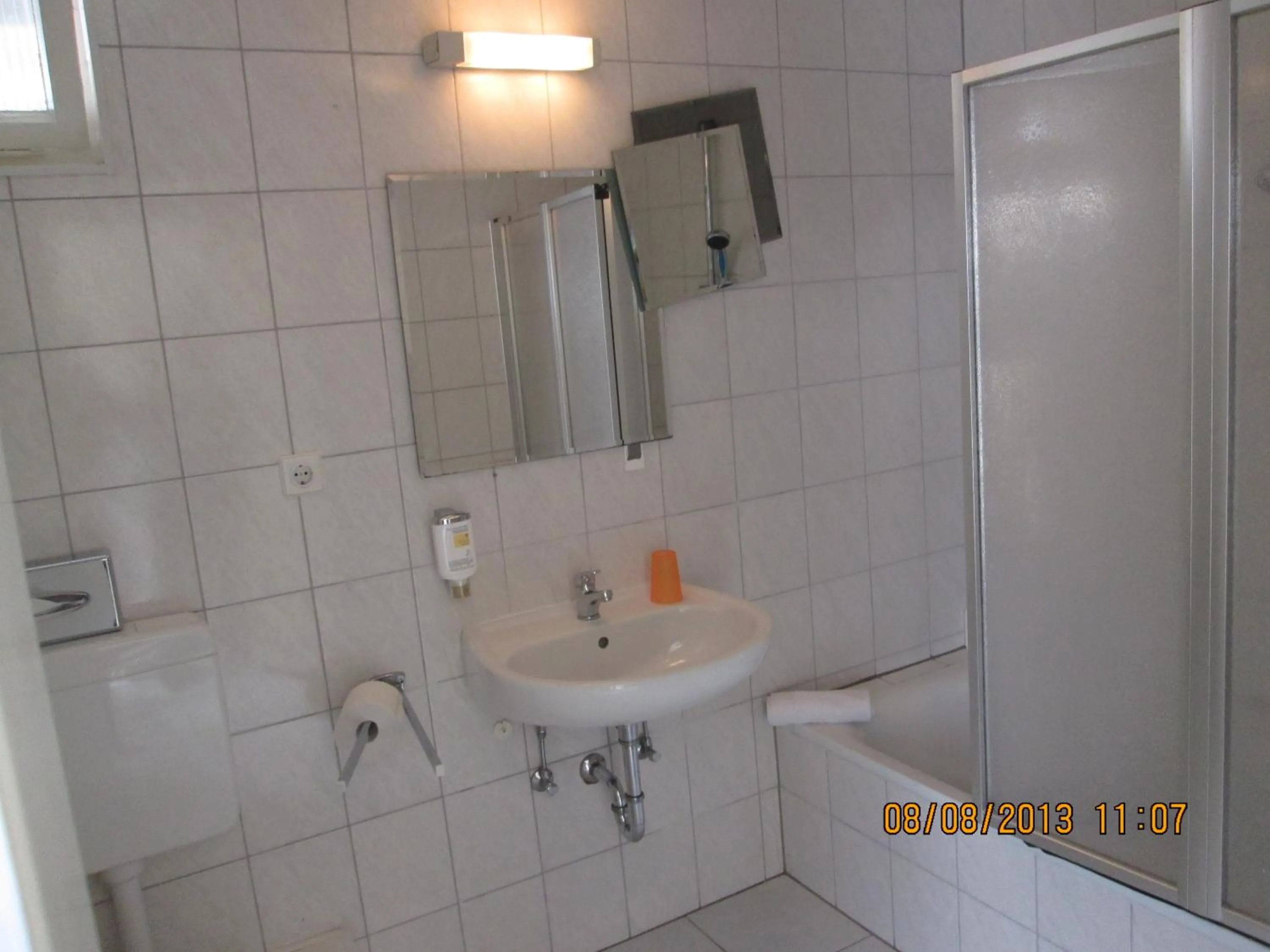 Bathroom in Hotel am Park - Krefeld - Düsseldorf