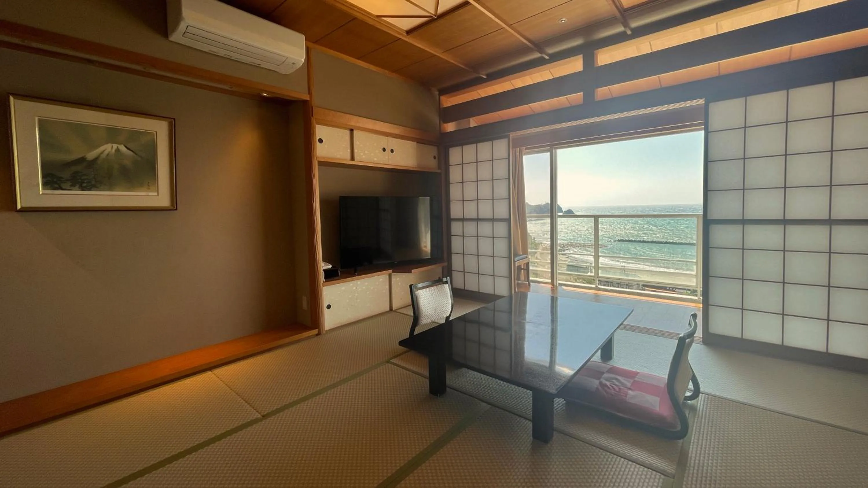 Nishiizu Crystal View Hotel