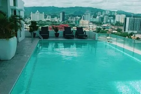 Mabolo Garden A4 near ayala mall free gym POOL