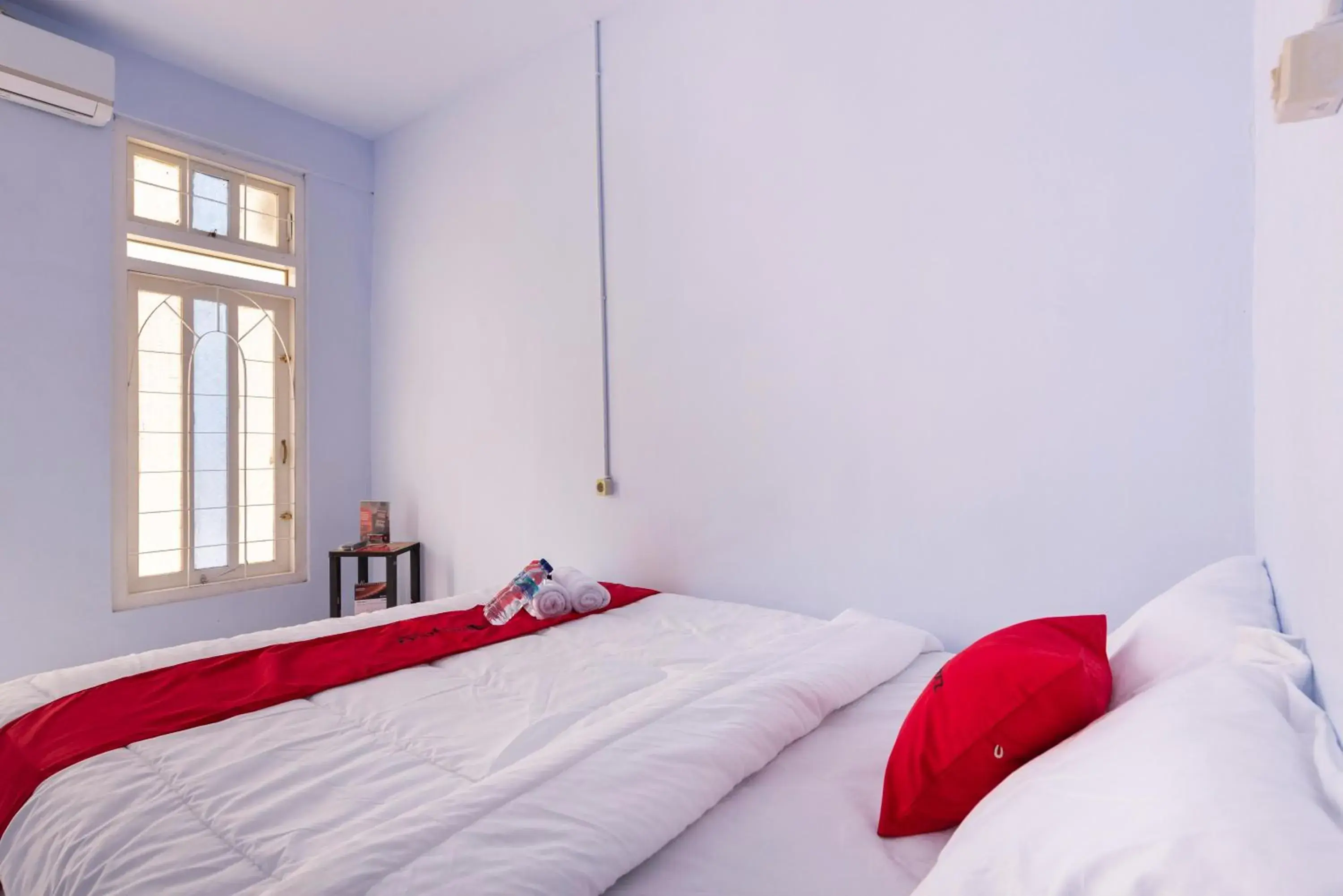 Double Room in RedDoorz Syariah @ Bondowoso City Center Double Room in RedDoorz Syariah @ Bondowoso City Center