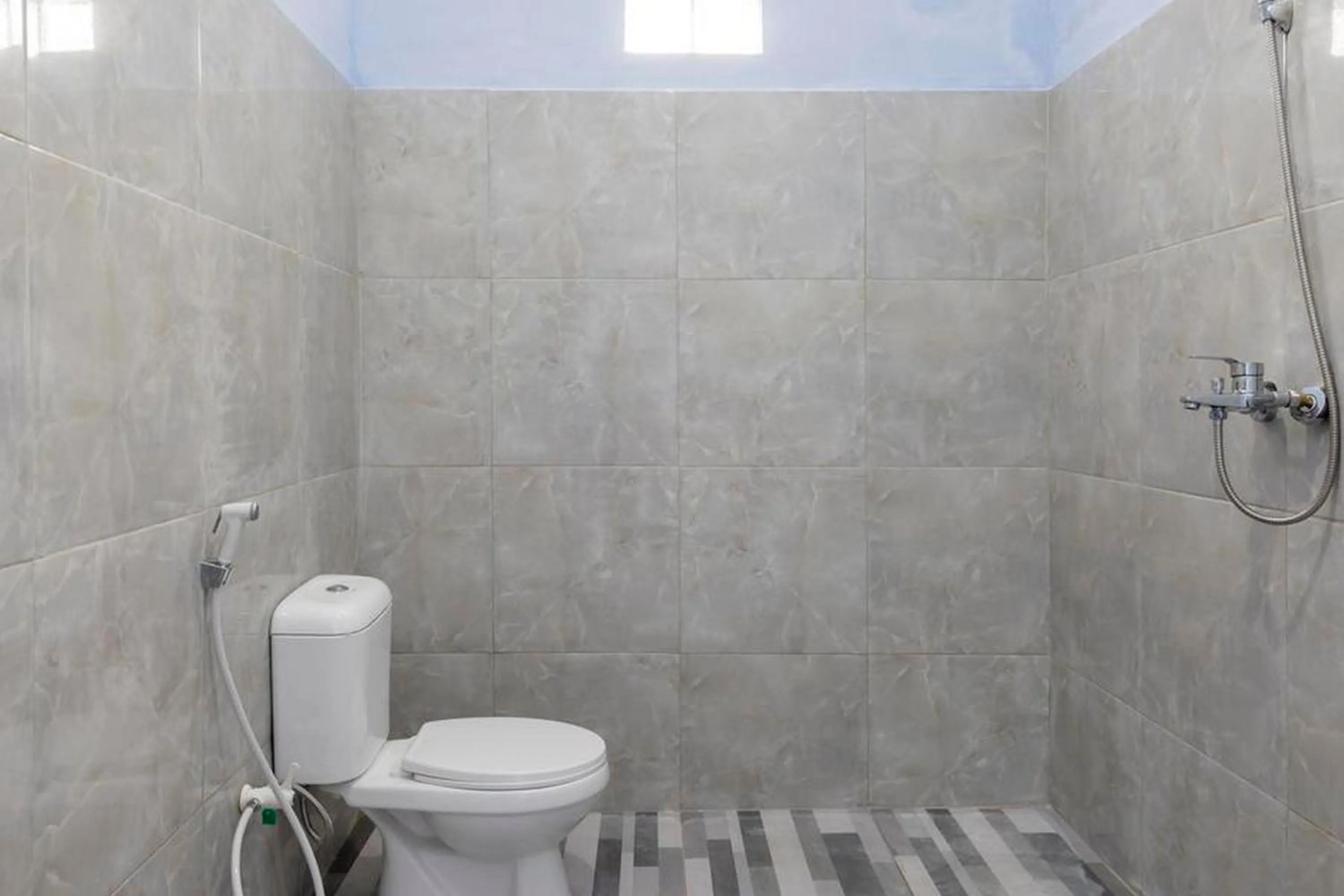 Bedroom in RedDoorz Syariah @ Bondowoso City Center