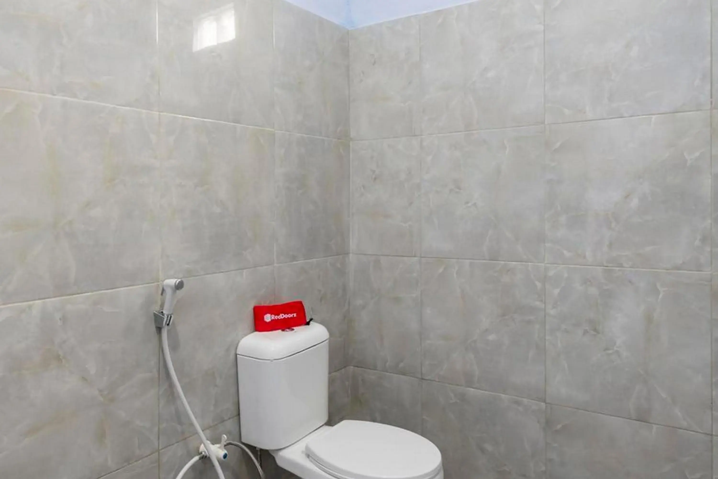 Double Room in RedDoorz Syariah @ Bondowoso City Center Double Room in RedDoorz Syariah @ Bondowoso City Center