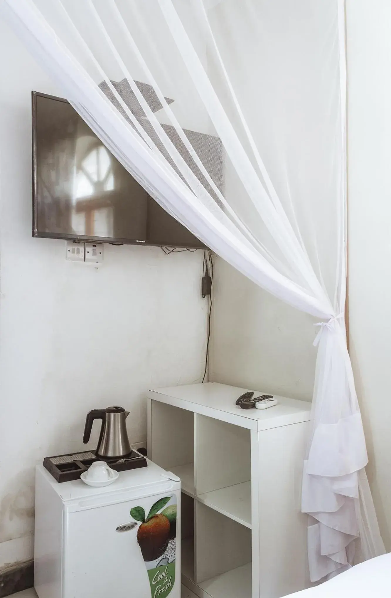 Twin Room with Private Bathroom in Kelele Square Twin Room with Private Bathroom in Kelele Square