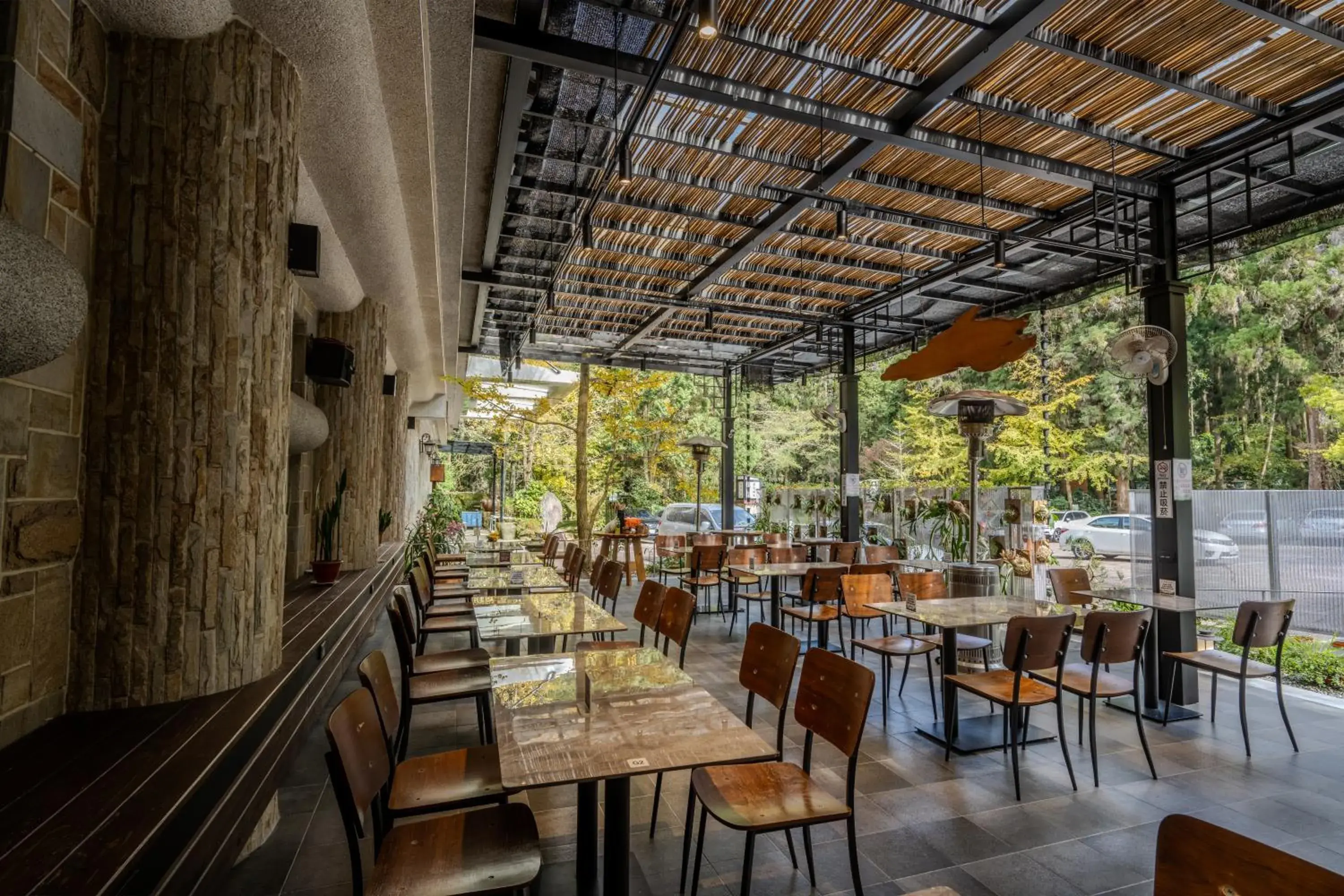 Restaurant/places to eat in Ginkgo Hotel Restaurant/places to eat in Ginkgo Hotel