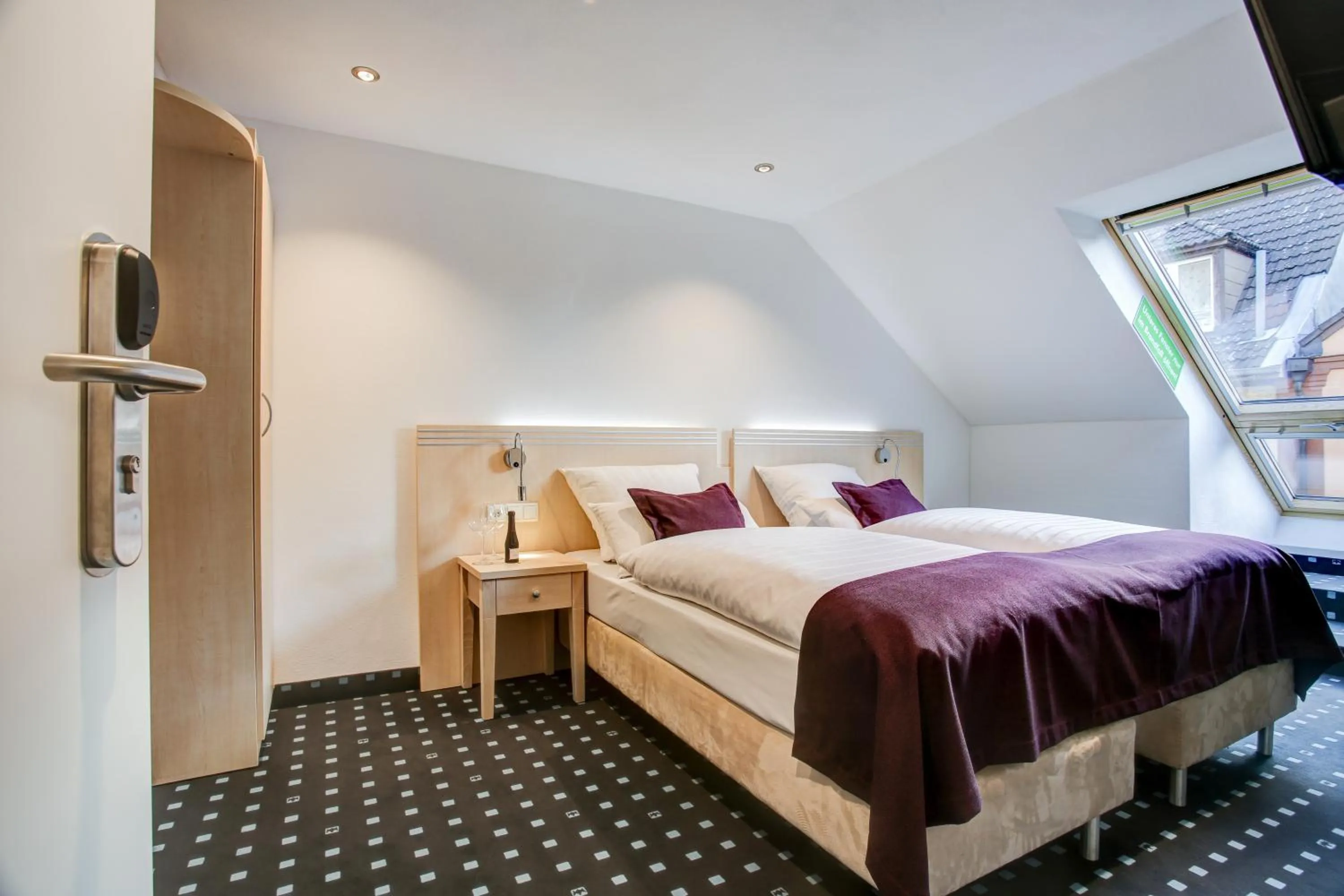 Bed in Rhein Neckar Hotel