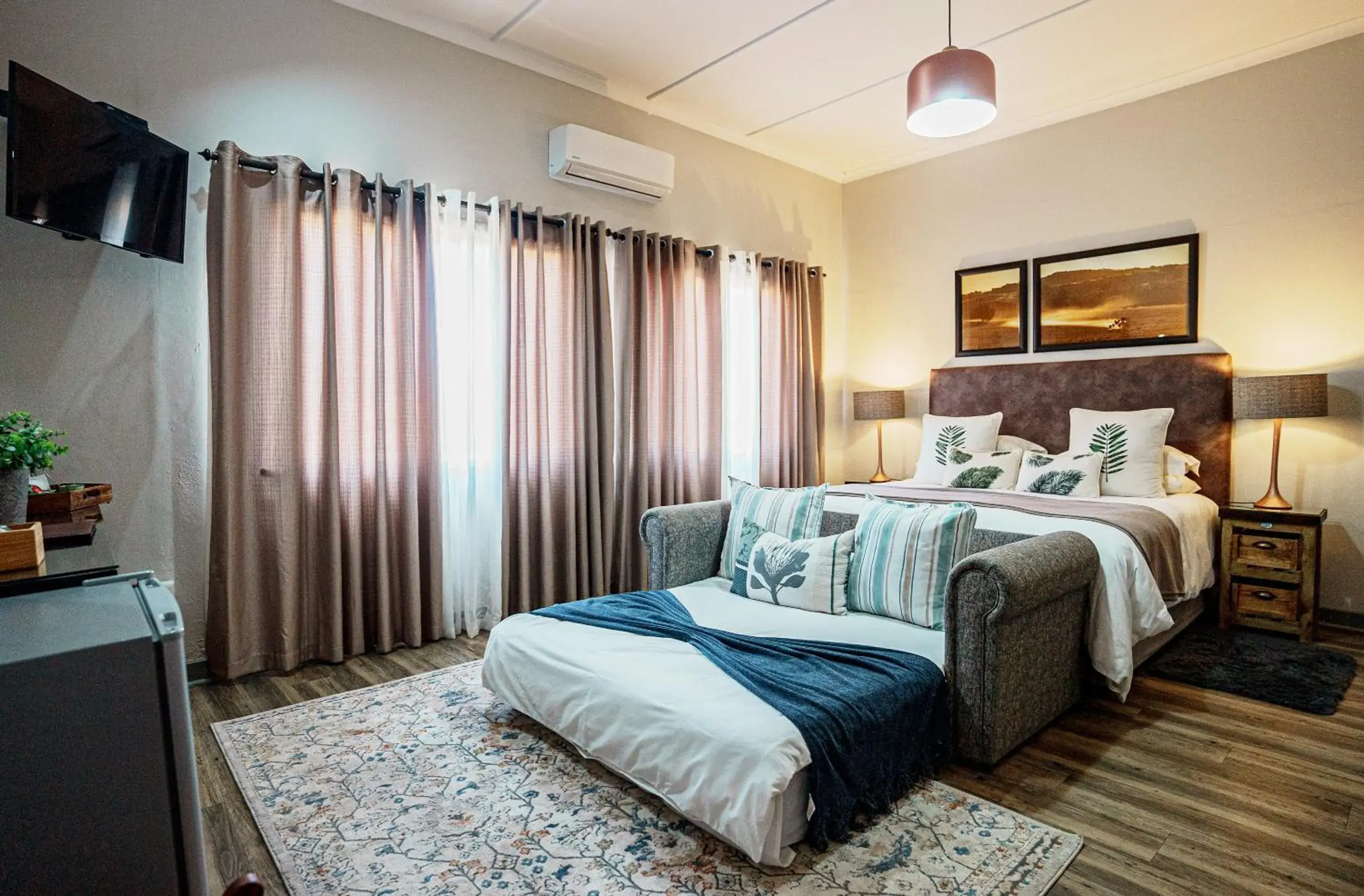 King Room with Garden View - single occupancy in Jonkershoek Guest Farm King Room with Garden View - single occupancy in Jonkershoek Guest Farm
