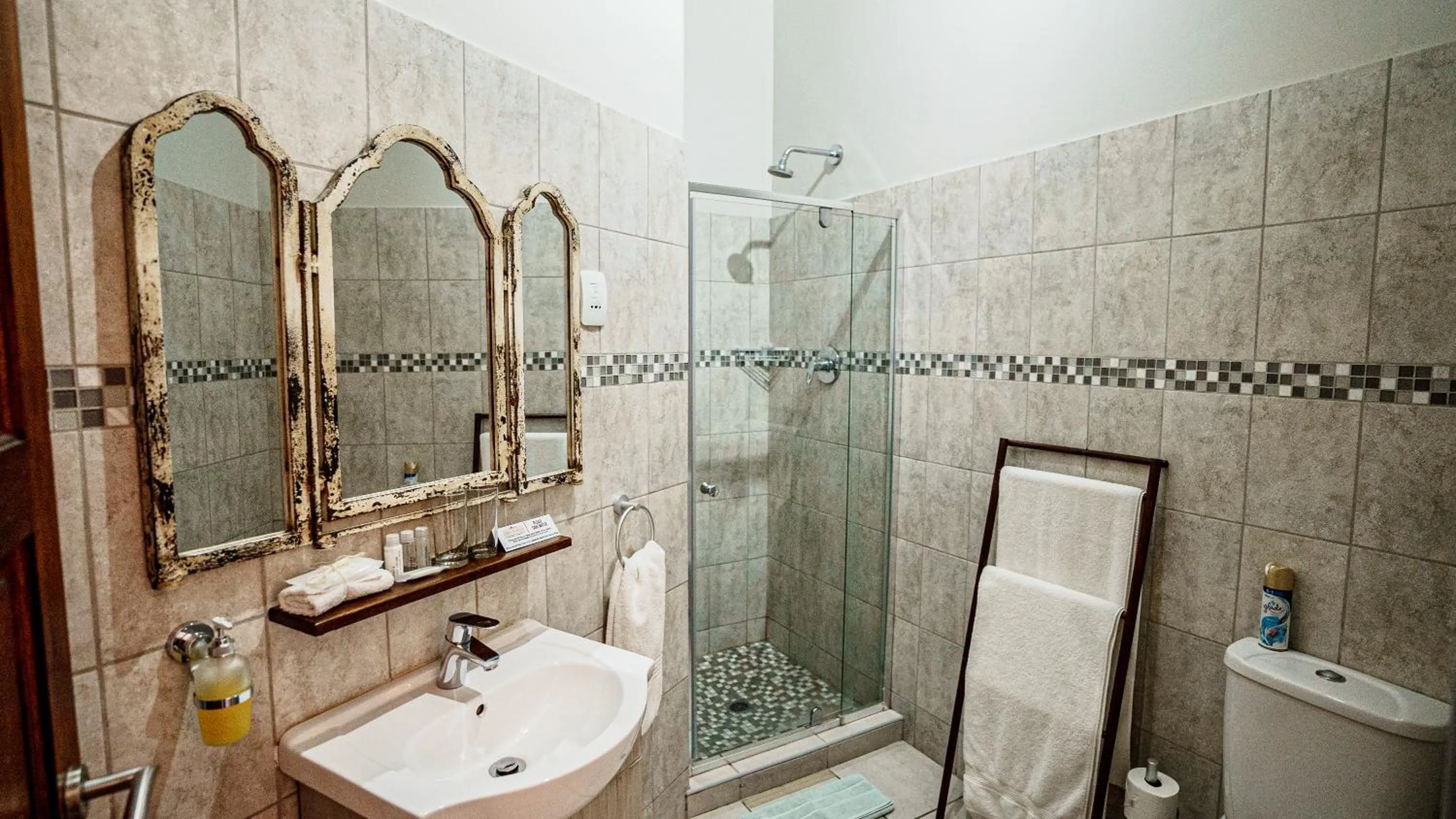 Shower in Jonkershoek Guest Farm