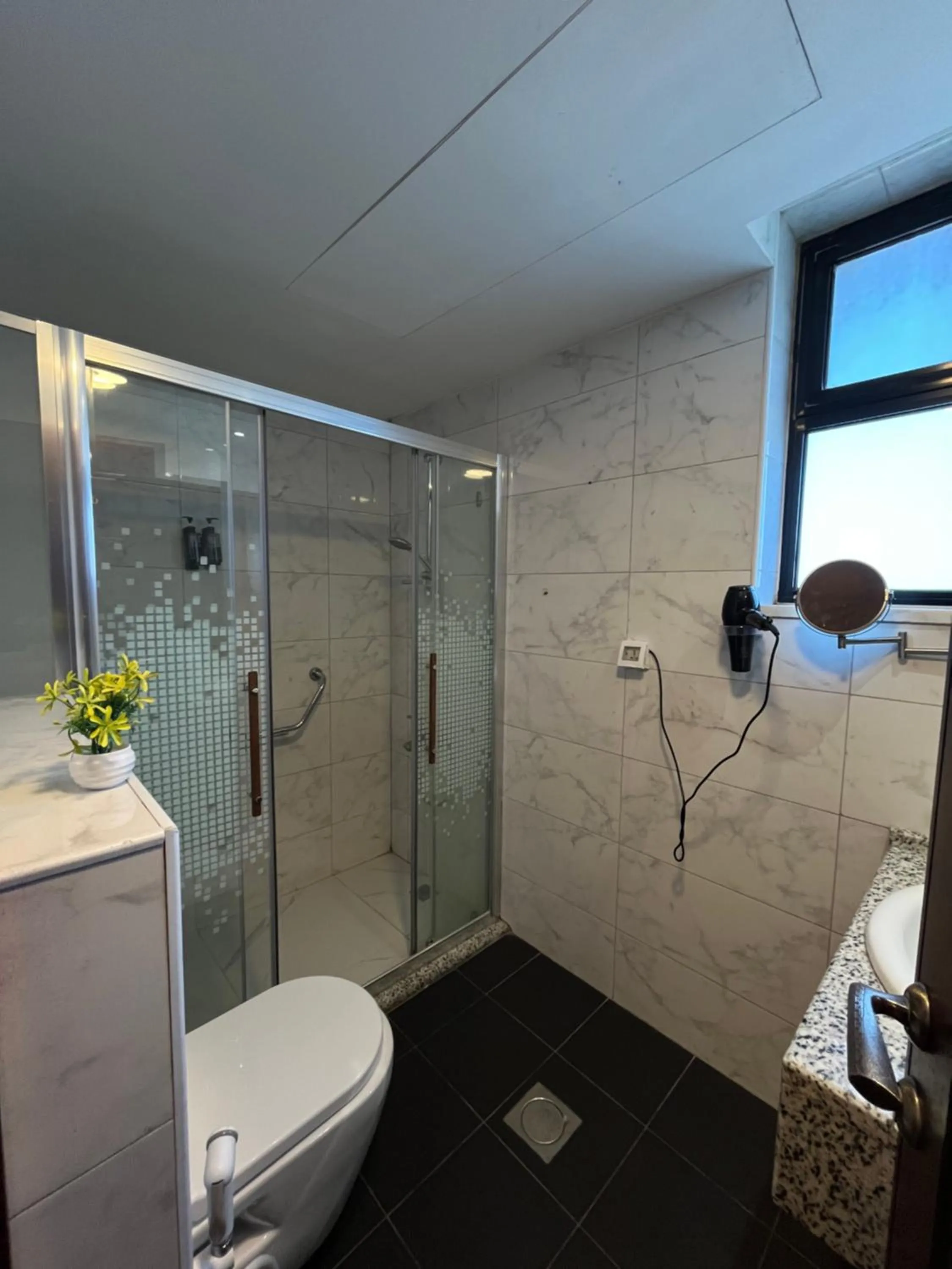 Bathroom in Strand Hotel Jordan