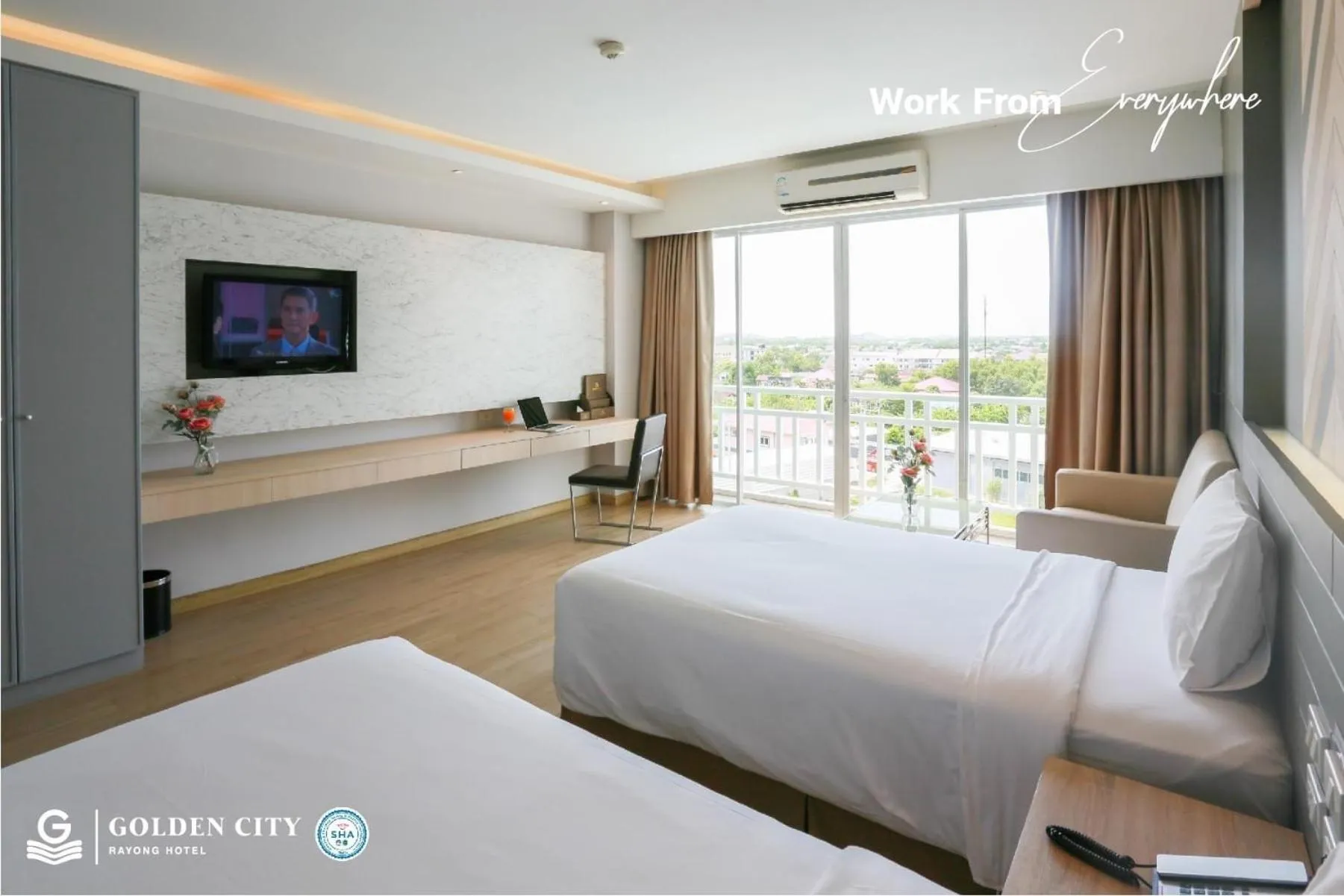 Bed in Golden City Rayong Hotel