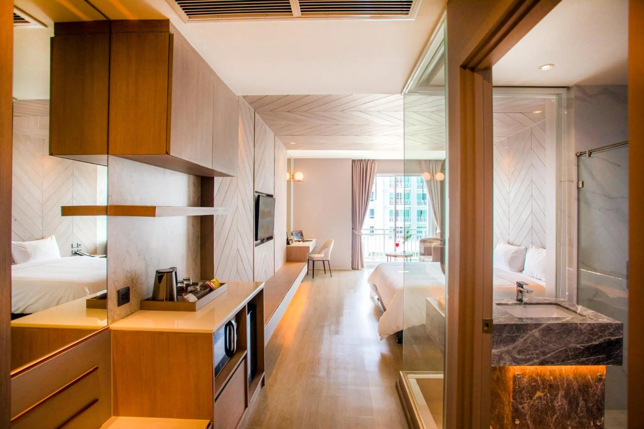 Photo of the whole room, Bed in Golden City Rayong Hotel