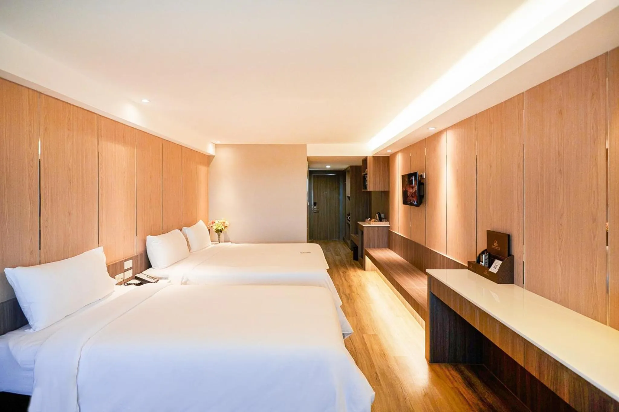 Bed in Golden City Rayong Hotel