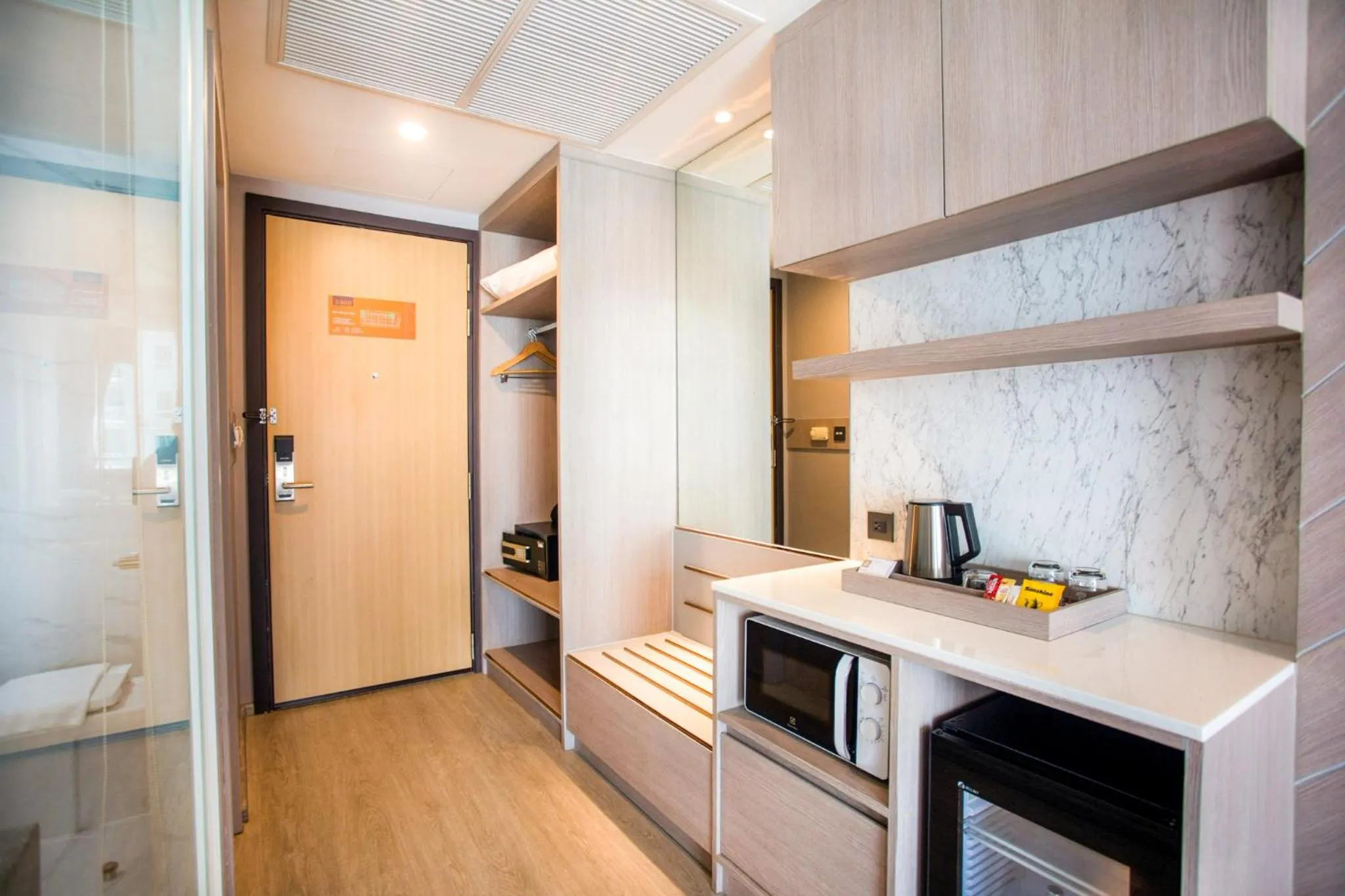 Photo of the whole room in Golden City Rayong Hotel