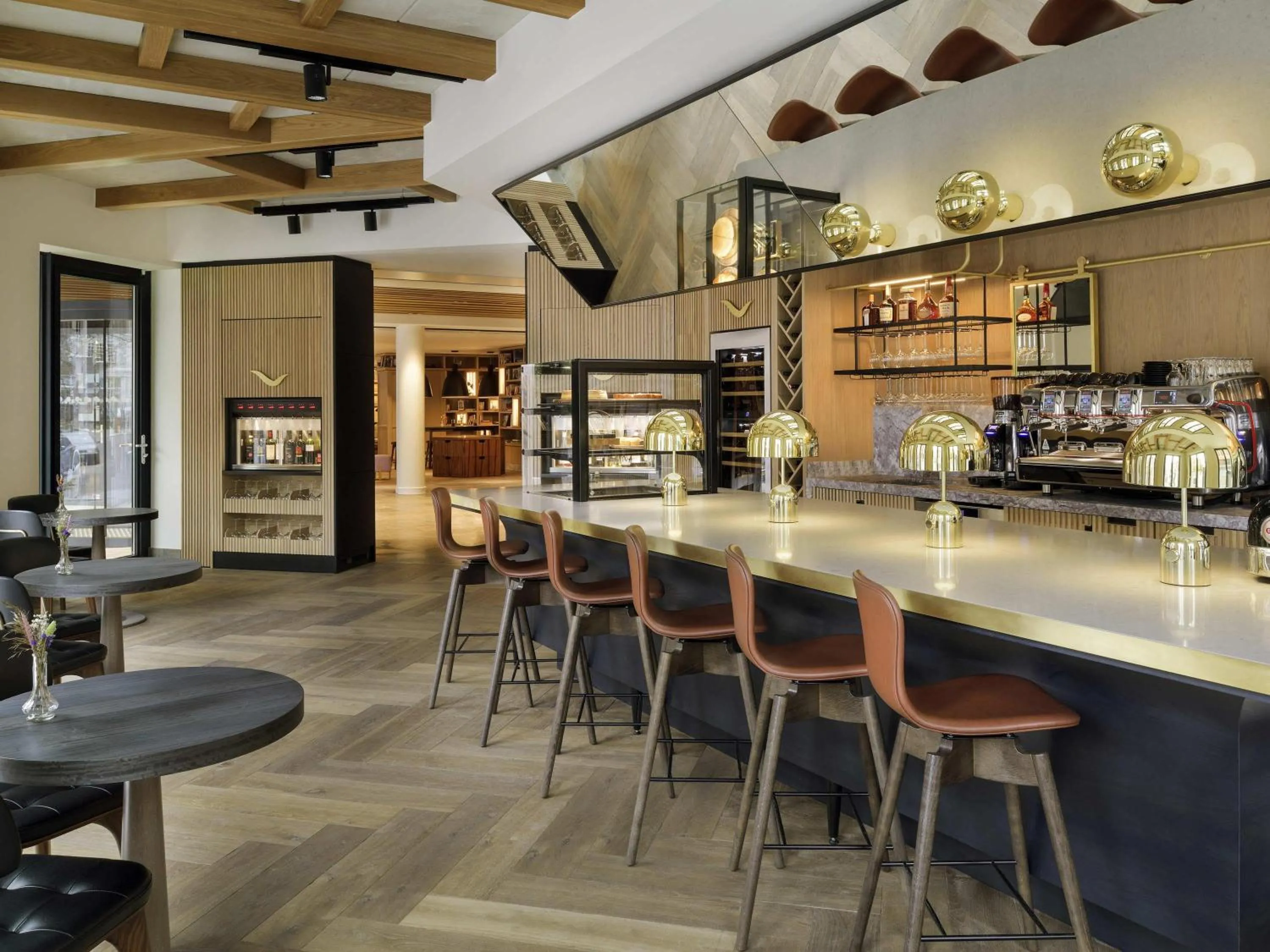 Lounge or bar in Mövenpick Hotel The Hague