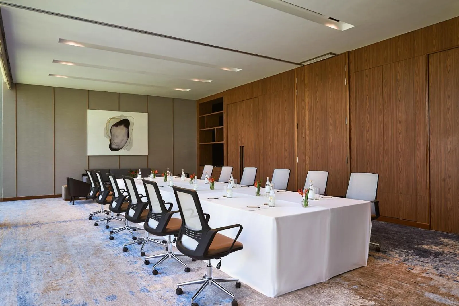 Business facilities in Mövenpick Resort Waverly Phu Quoc