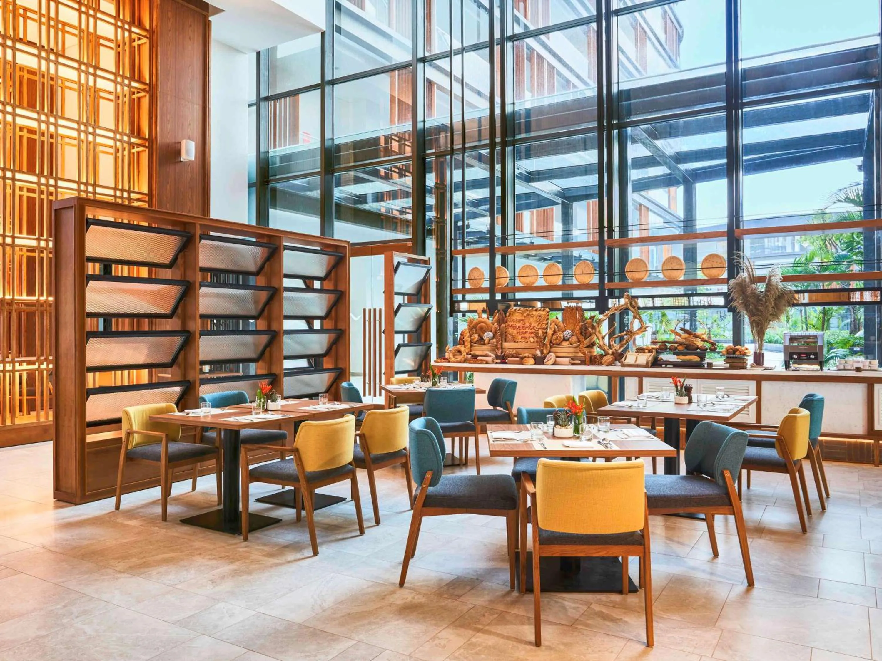 Restaurant/places to eat in Mövenpick Resort Waverly Phu Quoc