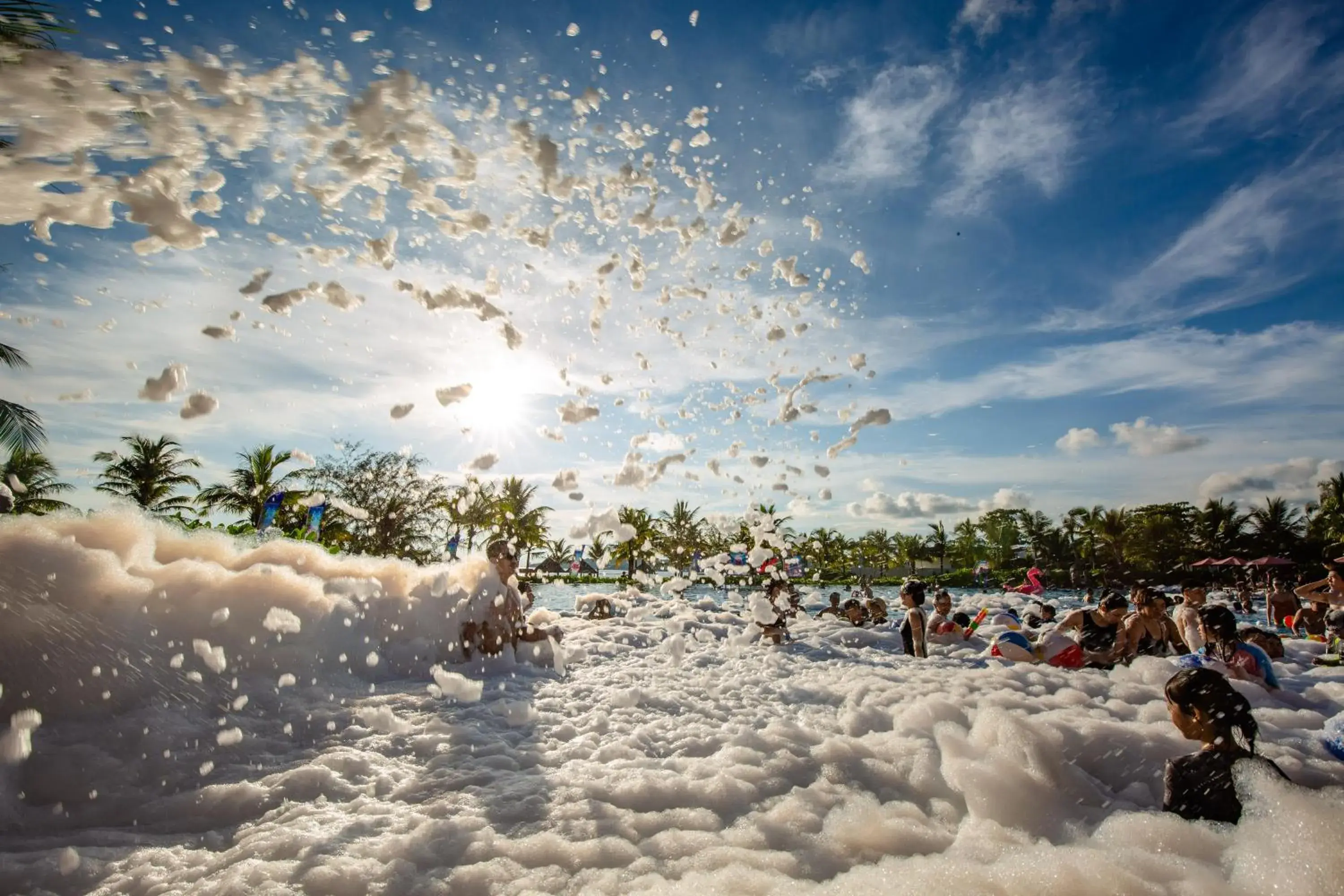 Swimming pool in Mövenpick Resort Waverly Phu Quoc Swimming pool in Mövenpick Resort Waverly Phu Quoc