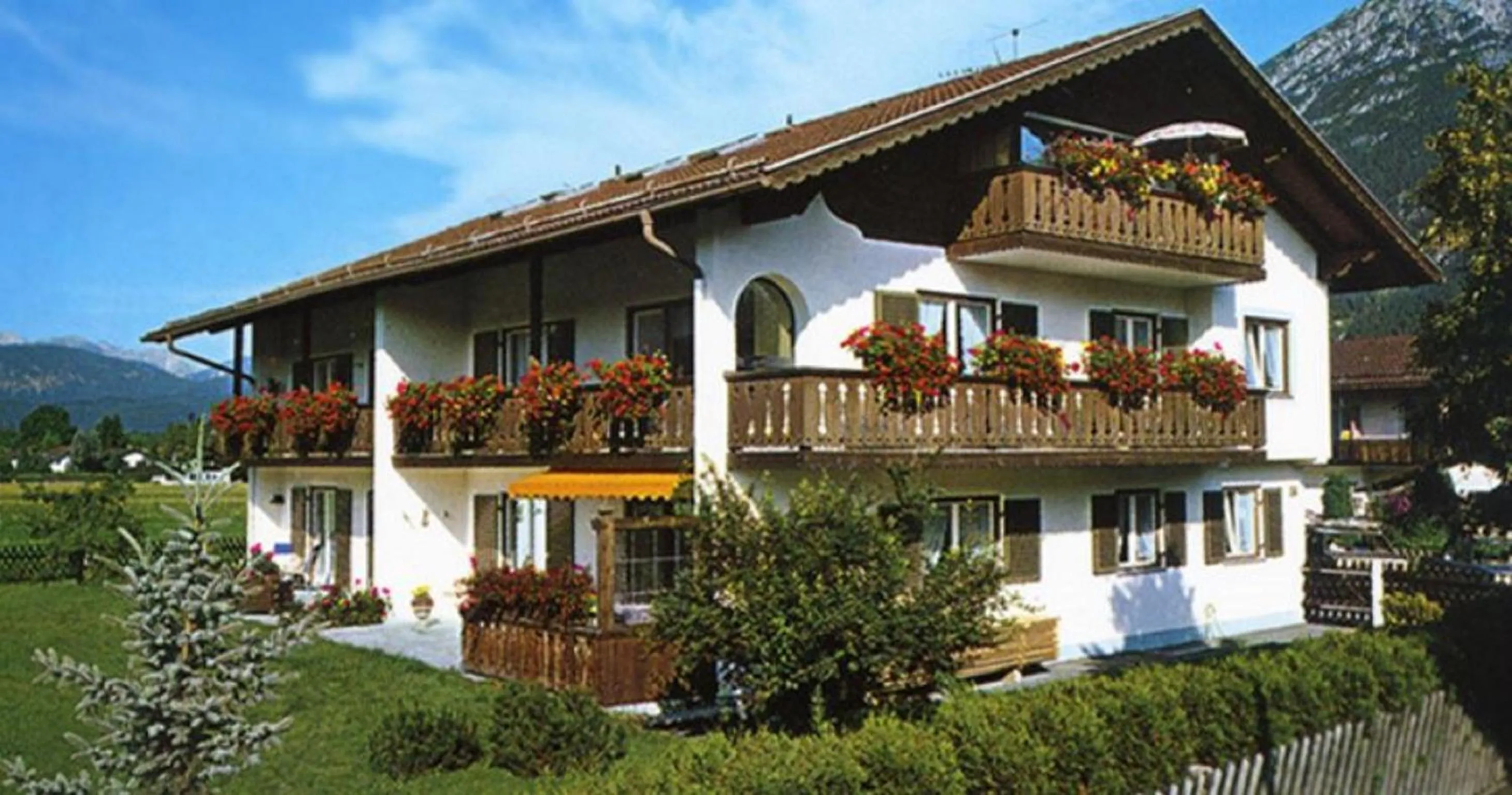 Facade/entrance in Apartments- und Ferienhaus Anton