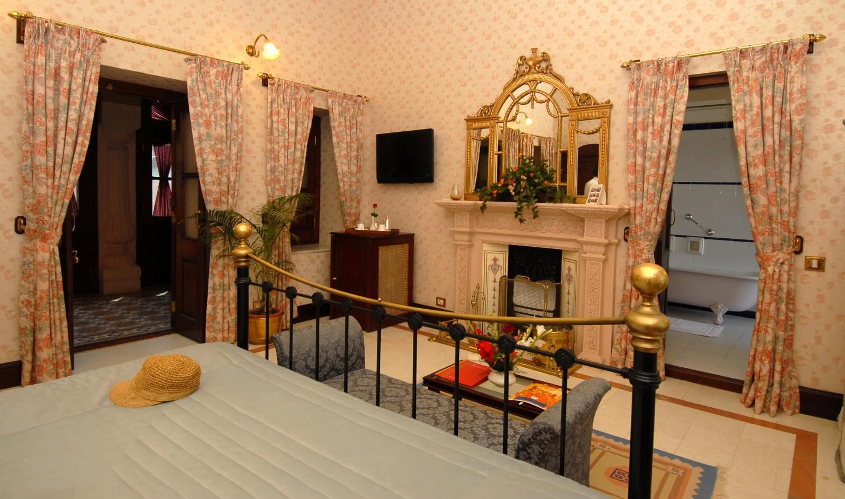 Photo of the whole room, Bed in Gajner Palace-Heritage by HRH Group of Hotels