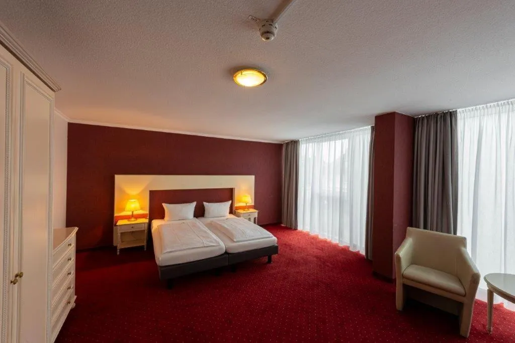 Bed in PANORAMA HOTEL in Neustadt an der Weinstraße