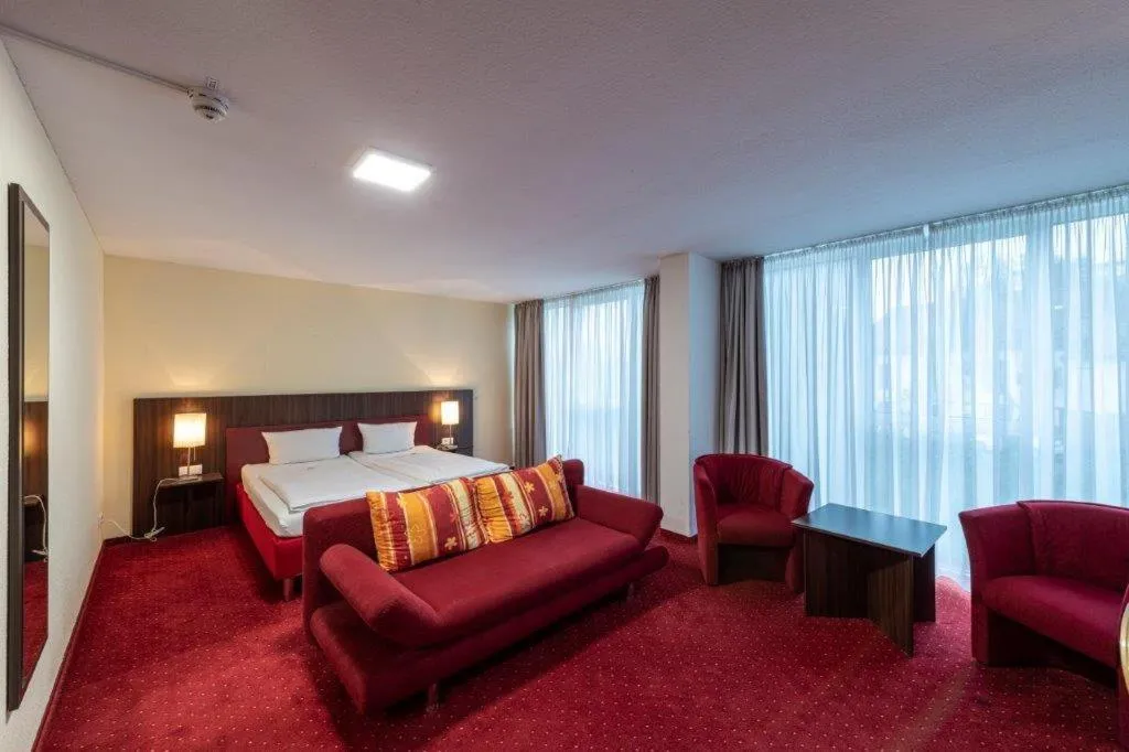 Bed in PANORAMA HOTEL in Neustadt an der Weinstraße