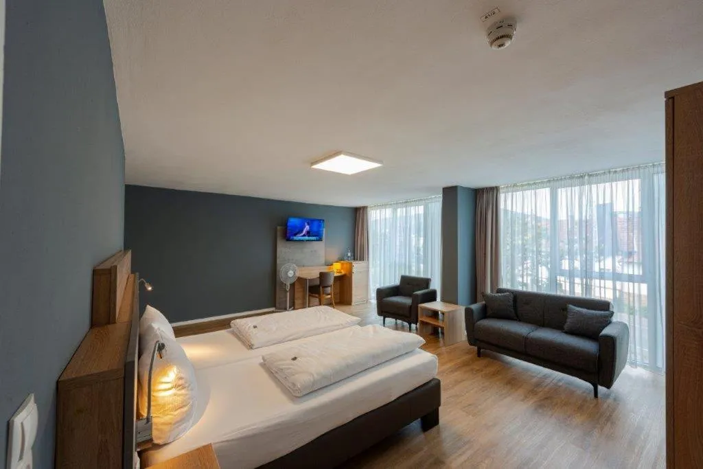 Bed in PANORAMA HOTEL in Neustadt an der Weinstraße